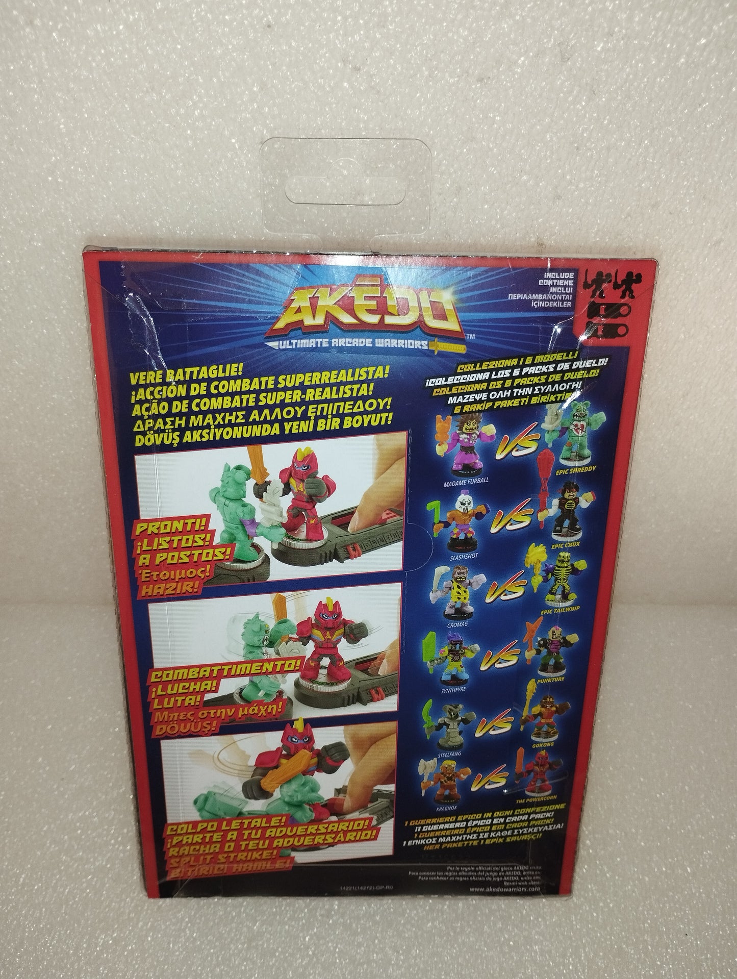 Akedo Steelfang vs Epic Gokong Giochi Preziosi