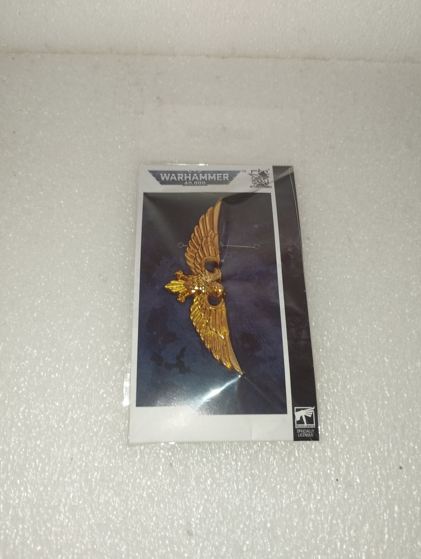 Starforged Warhammer 40,000 Spilla Aquila Dorata Space Marines