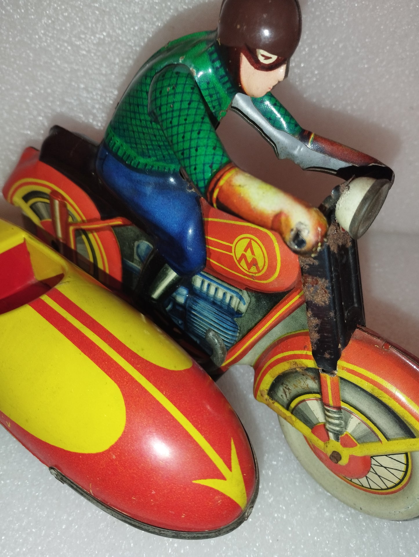 Sidecar In Latta Anni 50/60
Prodotto in URSS non funzionante