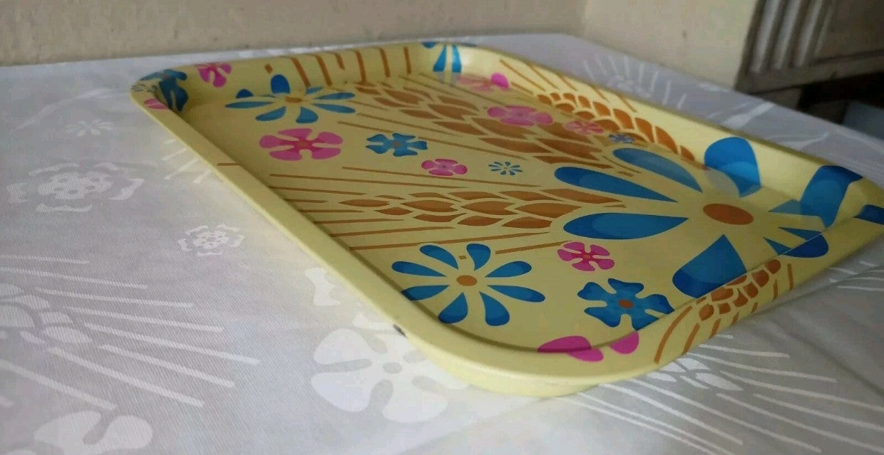 Tovaglia e vassoio Mulino Bianco