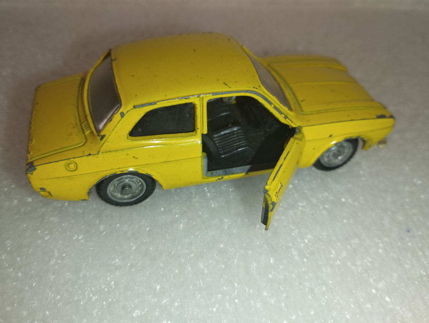 Ford Escort Mebetoys
Scala 1:43