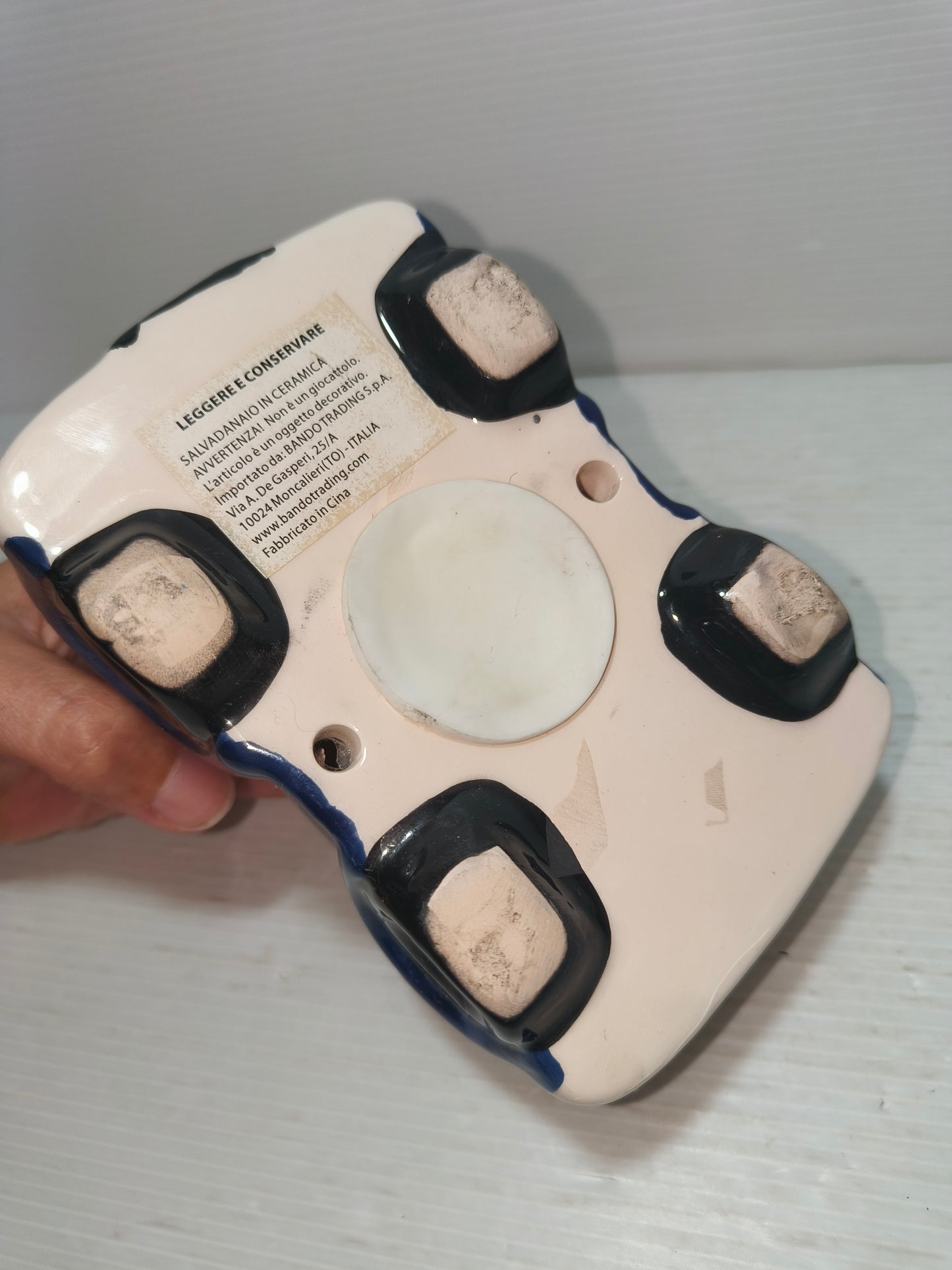 Salvadanaio Baci Perugina, LEGGI