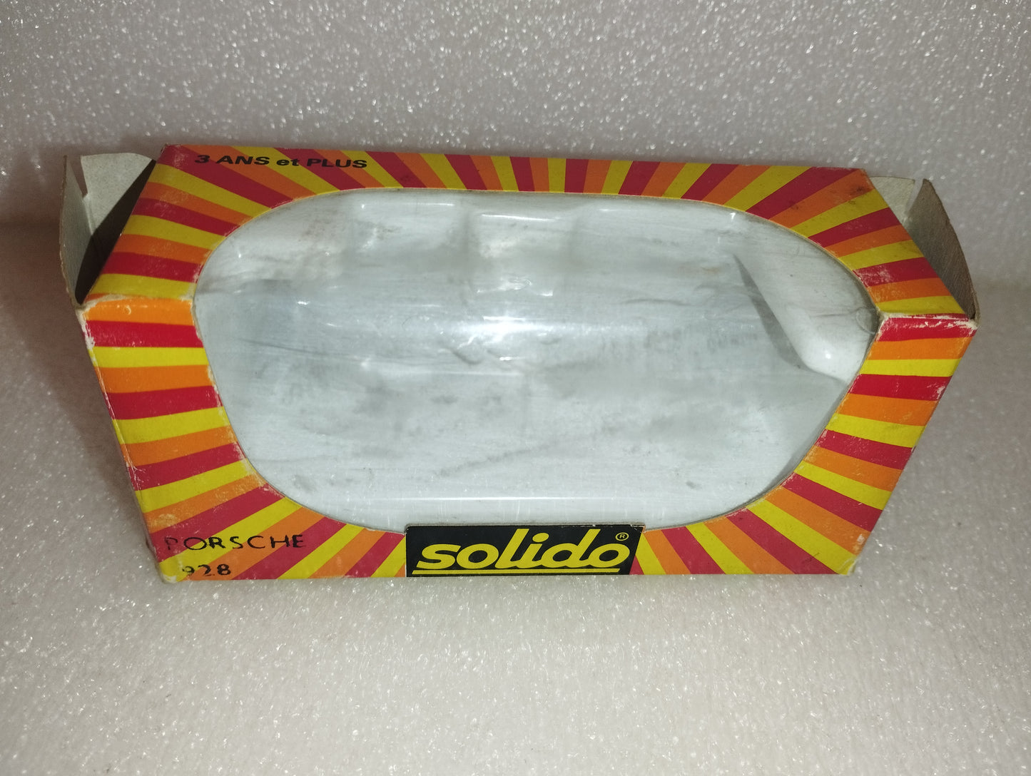 Porsche 928
Prodotta da Solido cod.n.1336
Metal Scala 1:43