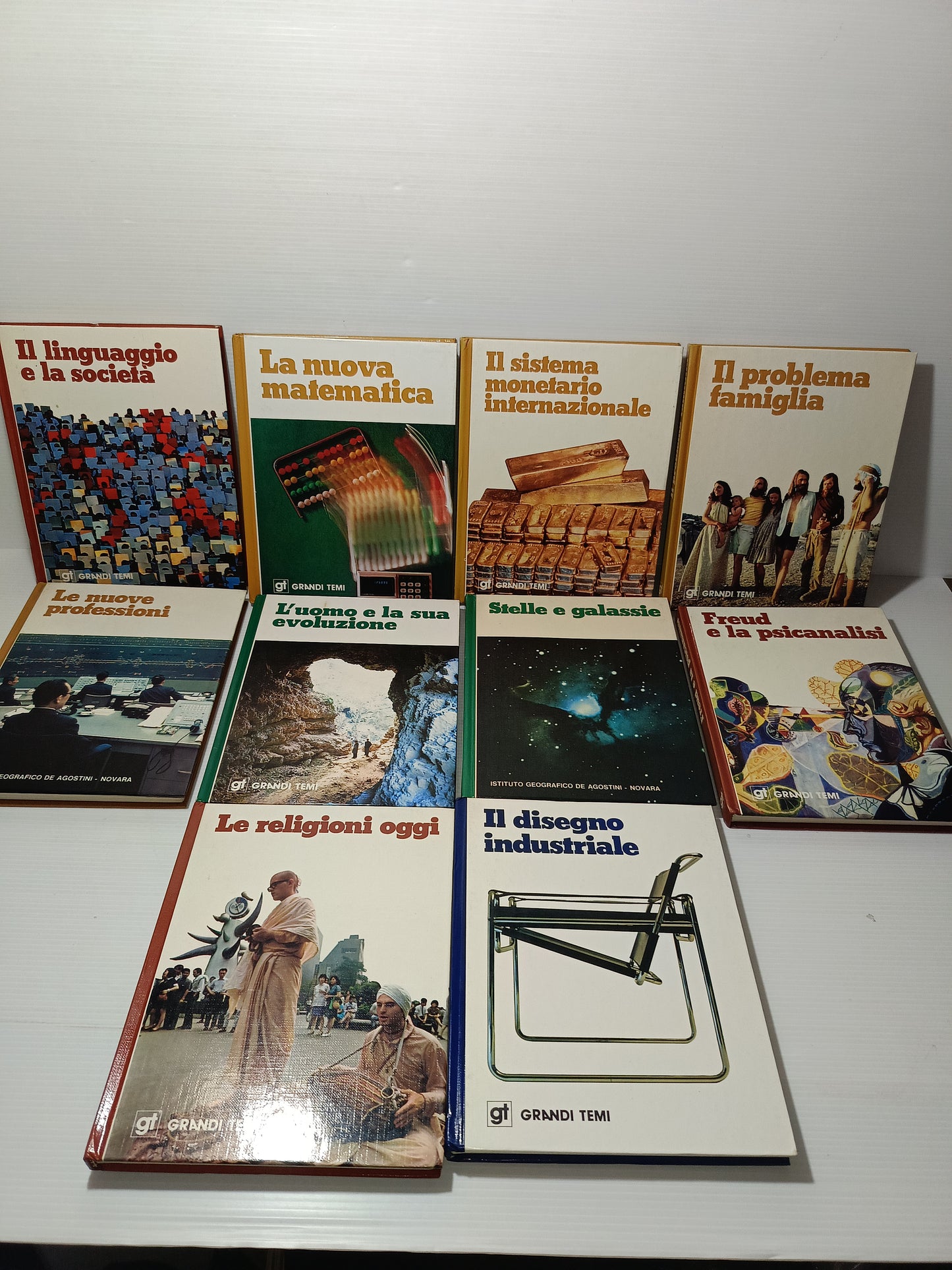 10 Volumi Grandi Temi De Agostini Anni 70