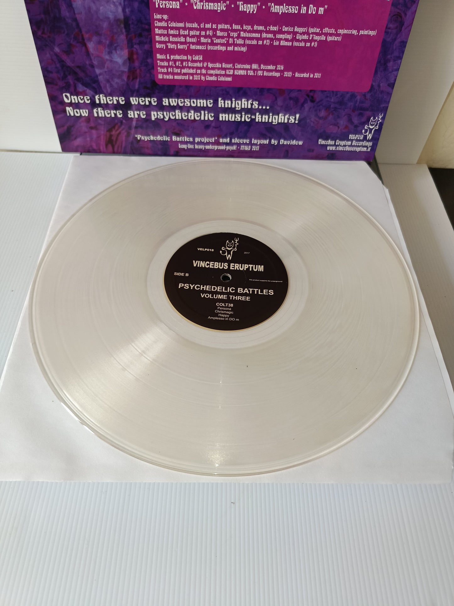 The Linus Pauling Quartet Vs Colt38 LP 33 Giri
Edito nel 2017 da Vincebus Eruptum