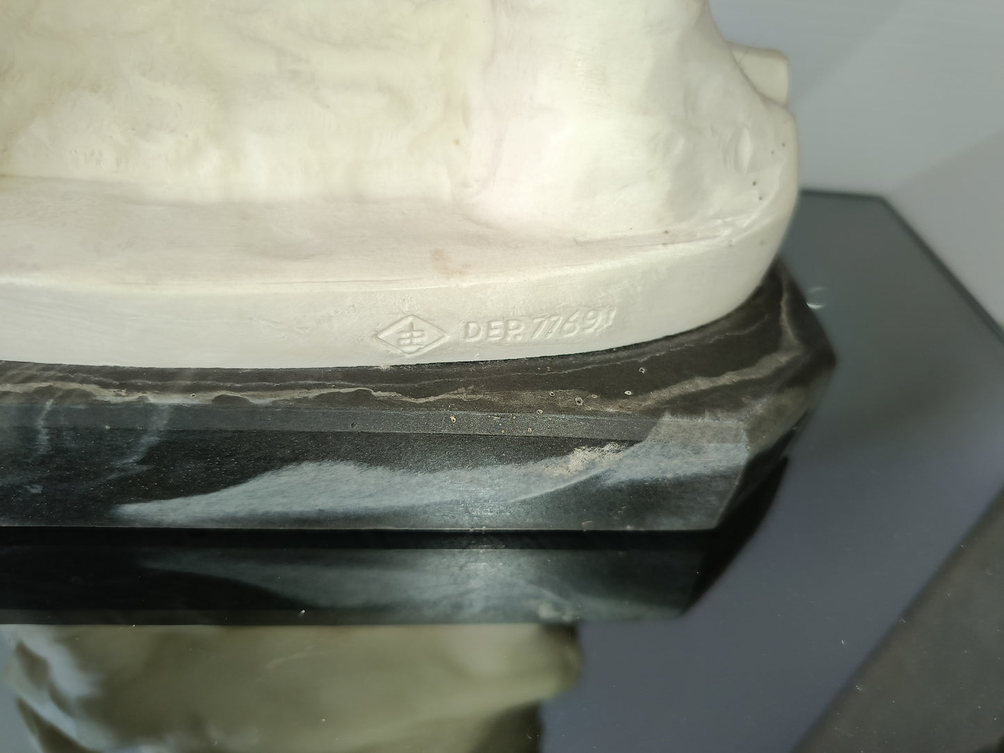 Pietà Di Michelangelo In Marmoresina Vintage