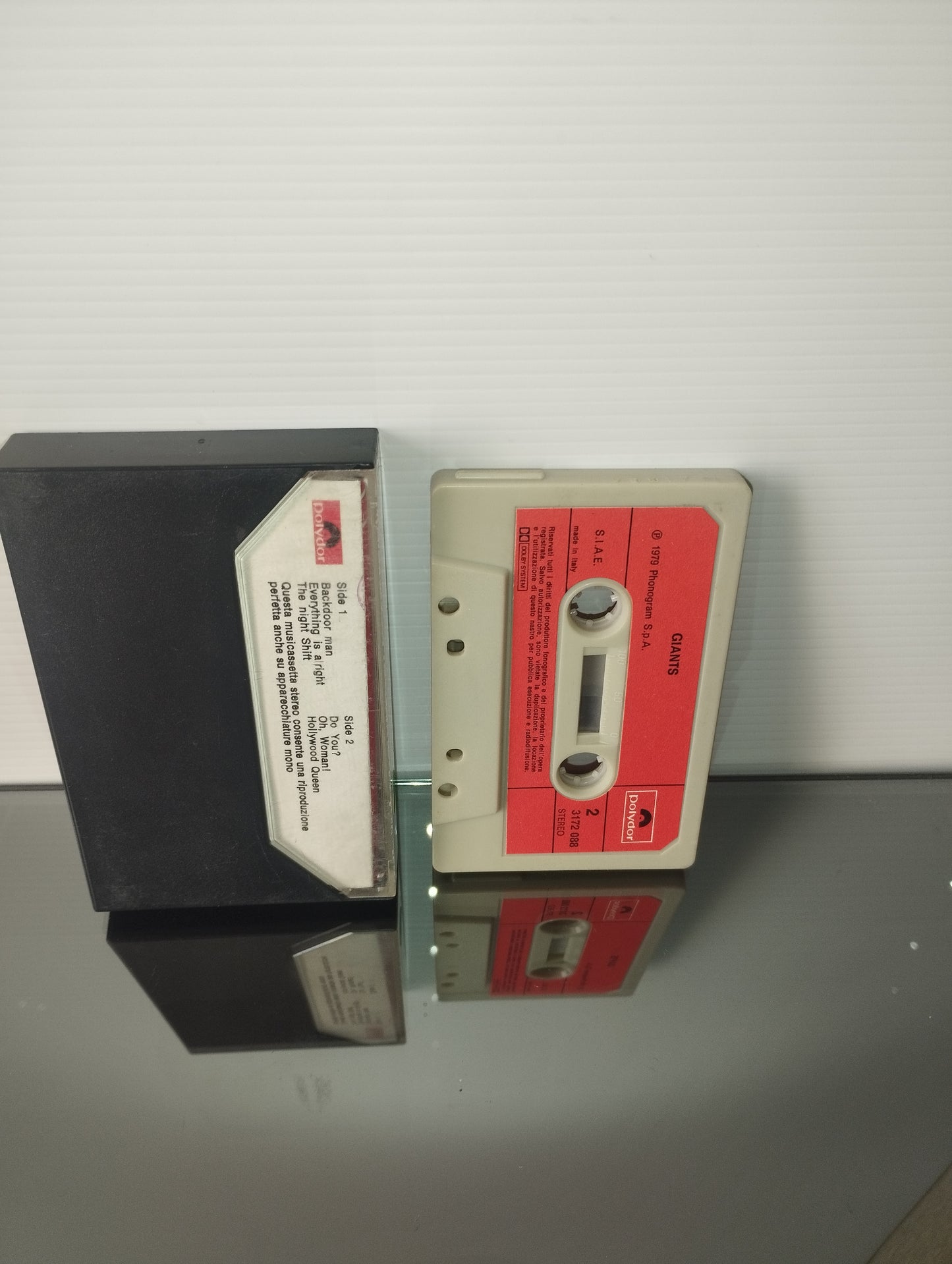 Giants Musicassetta
Edita nel 1979 da Polydor cod.3172088