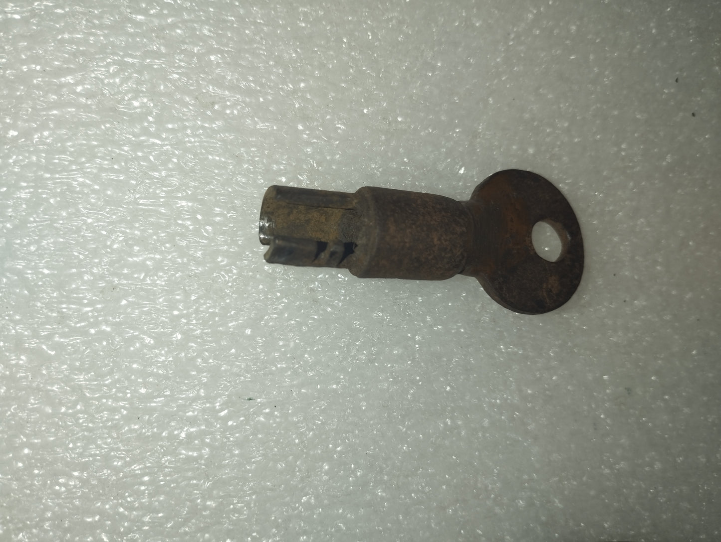 Antico Lucchetto Con Chiave
Da Restaurare
In metallo