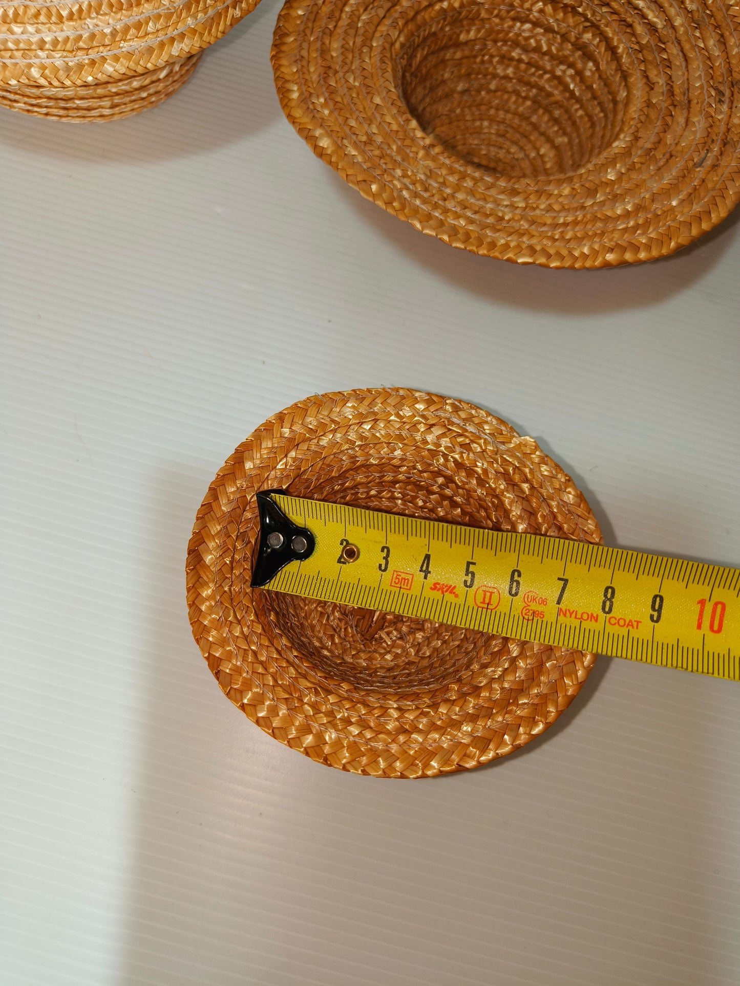 Cappelli in paglia per bambole vintage, LEGGI