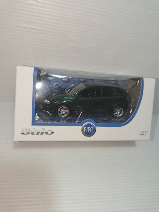 Modellino Fiat Stilo verde metallizzato Norev, Scala 1:43
