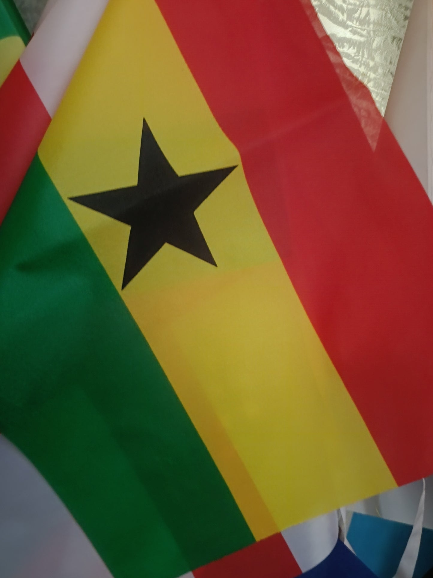 Mondiali Qatar  2022 Calcio
Catena Bandiere 32 Nazioni Partecipanti