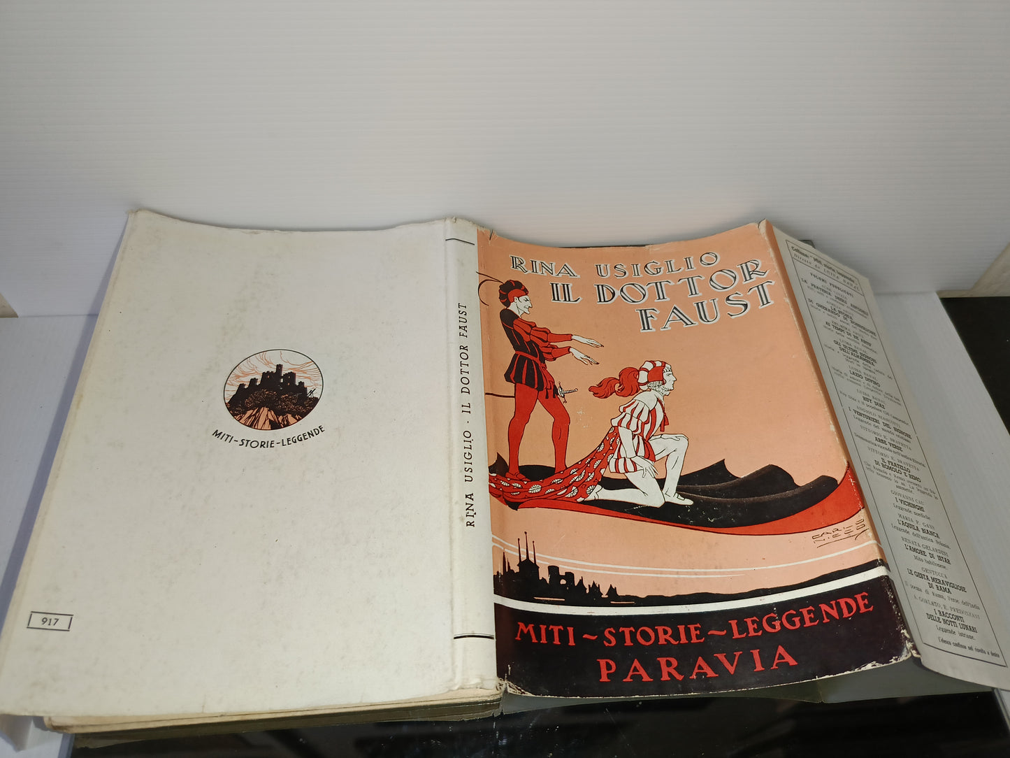 Il Dottor Faust Rina Usiglio
Decorato da Carlo Nicco
Edito nel 1954 da Paravia