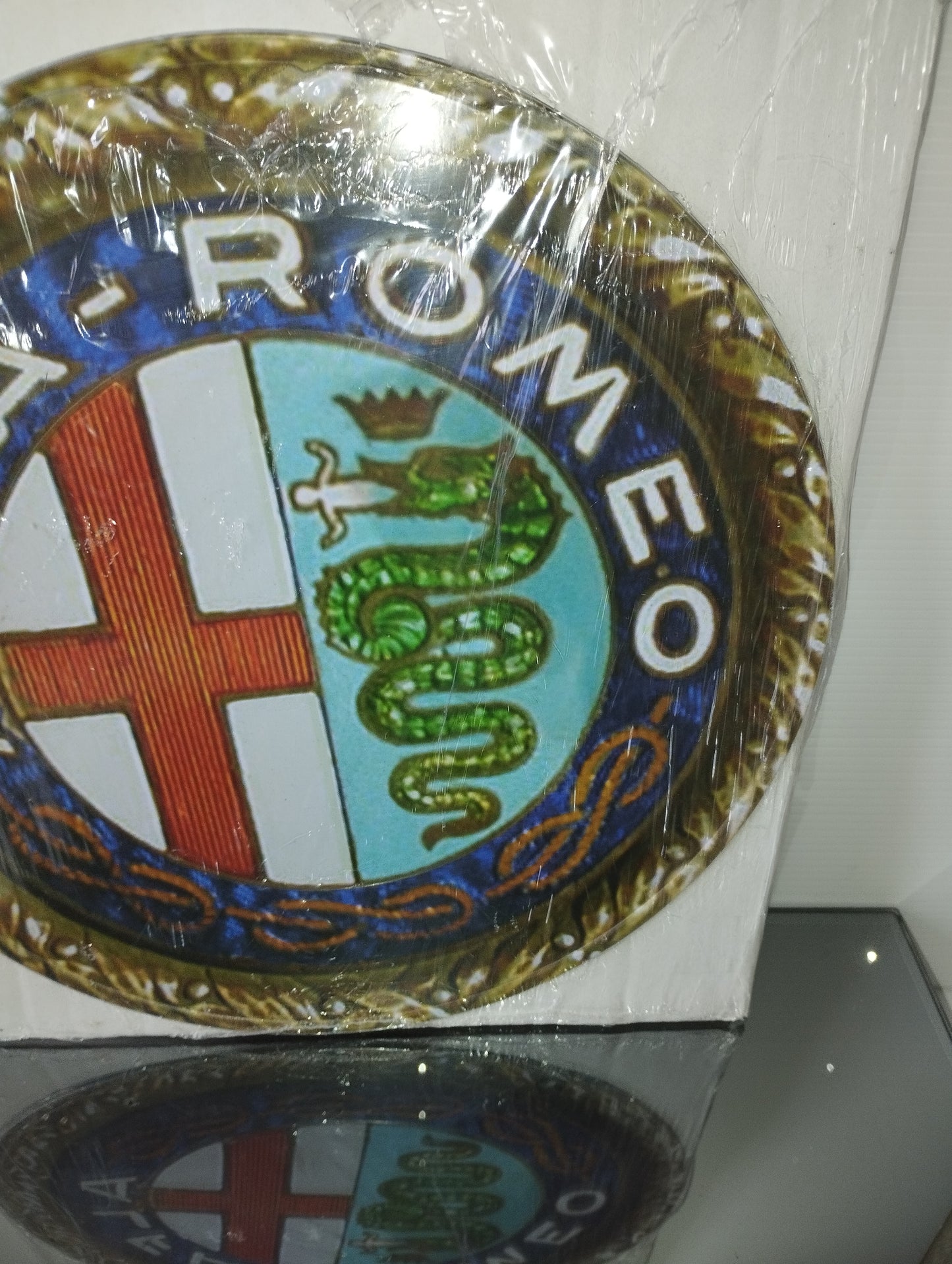 Targa Alfa Romeo In Metallo
Diametro cm.25 circa