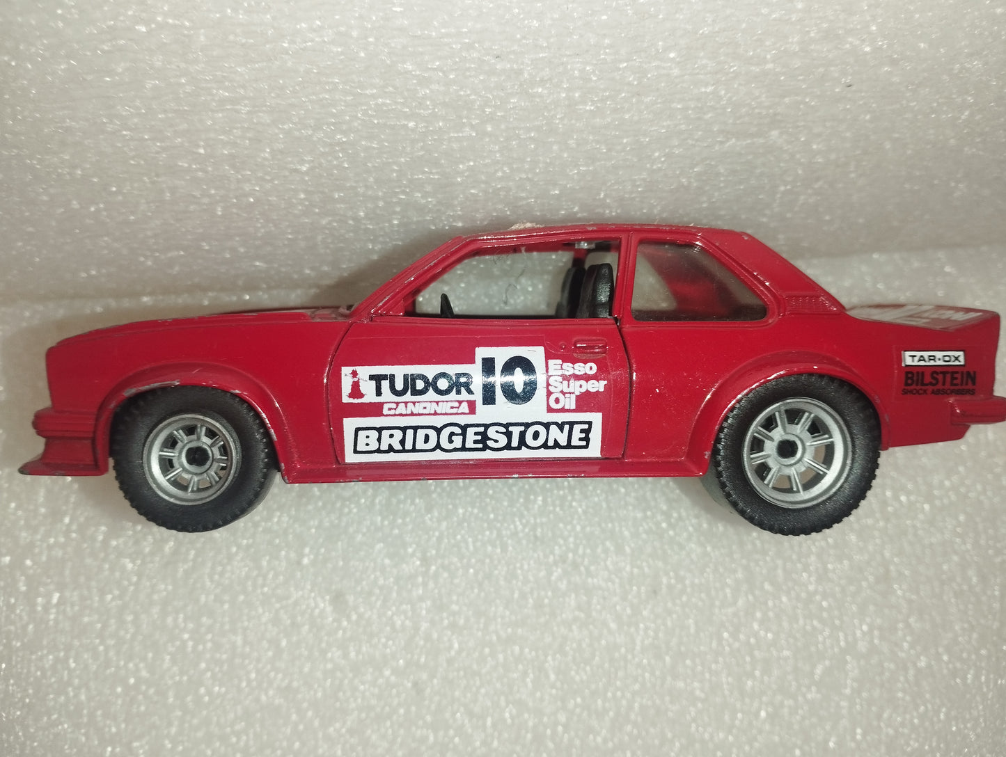 Opel Ascona 400
Polistil 1:24 LEGGI DESCRIZIONE