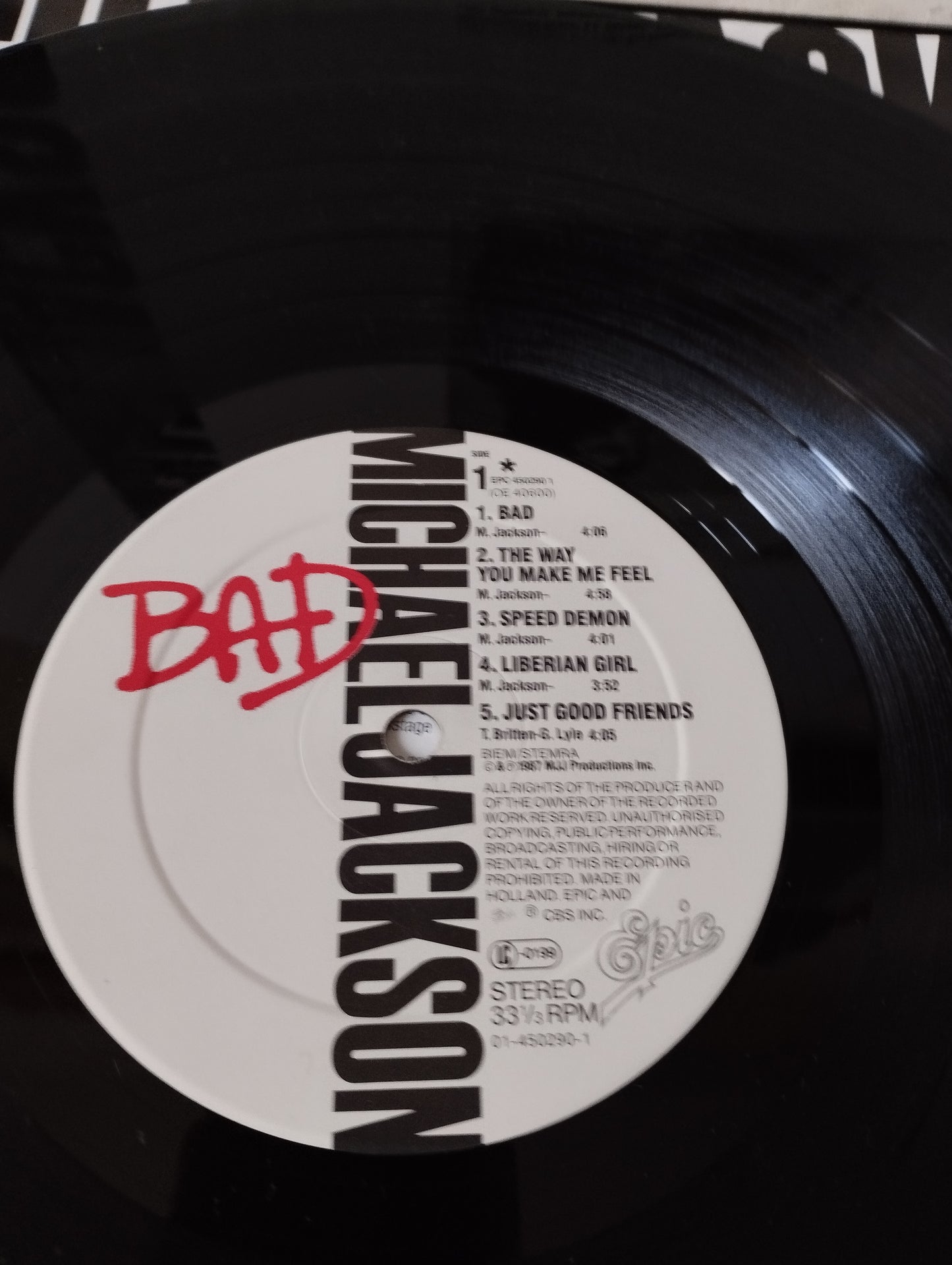 Bad  Michael Jackson Lp 33 Giri
Edito nel 1987 da  Epic Cod.EPC 450290 1