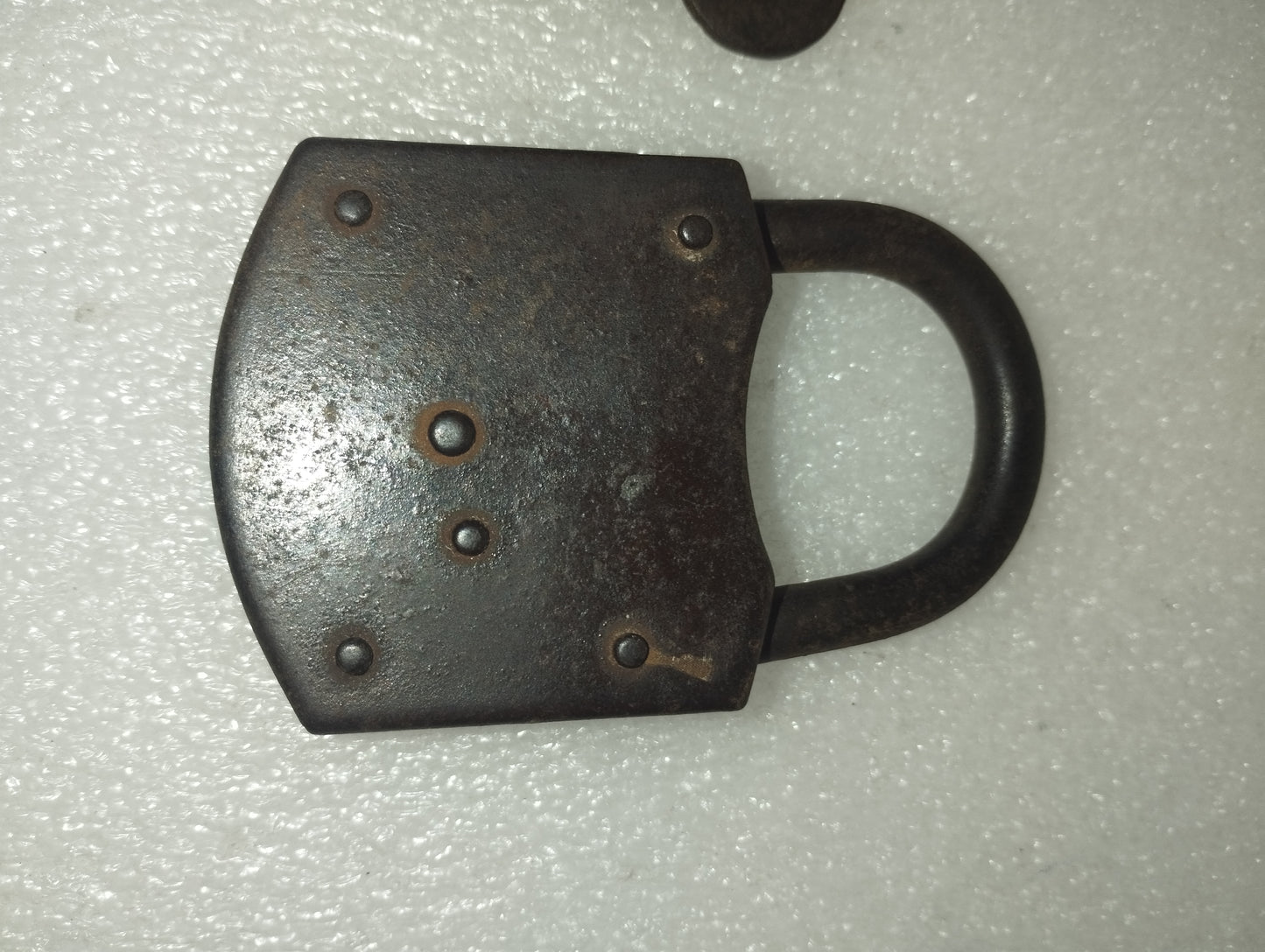 Antico Lucchetto Con Chiave
Da Restaurare
In metallo