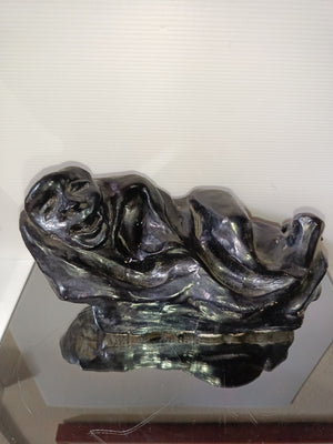 Scultura Personaggio Sdraiato Vintage