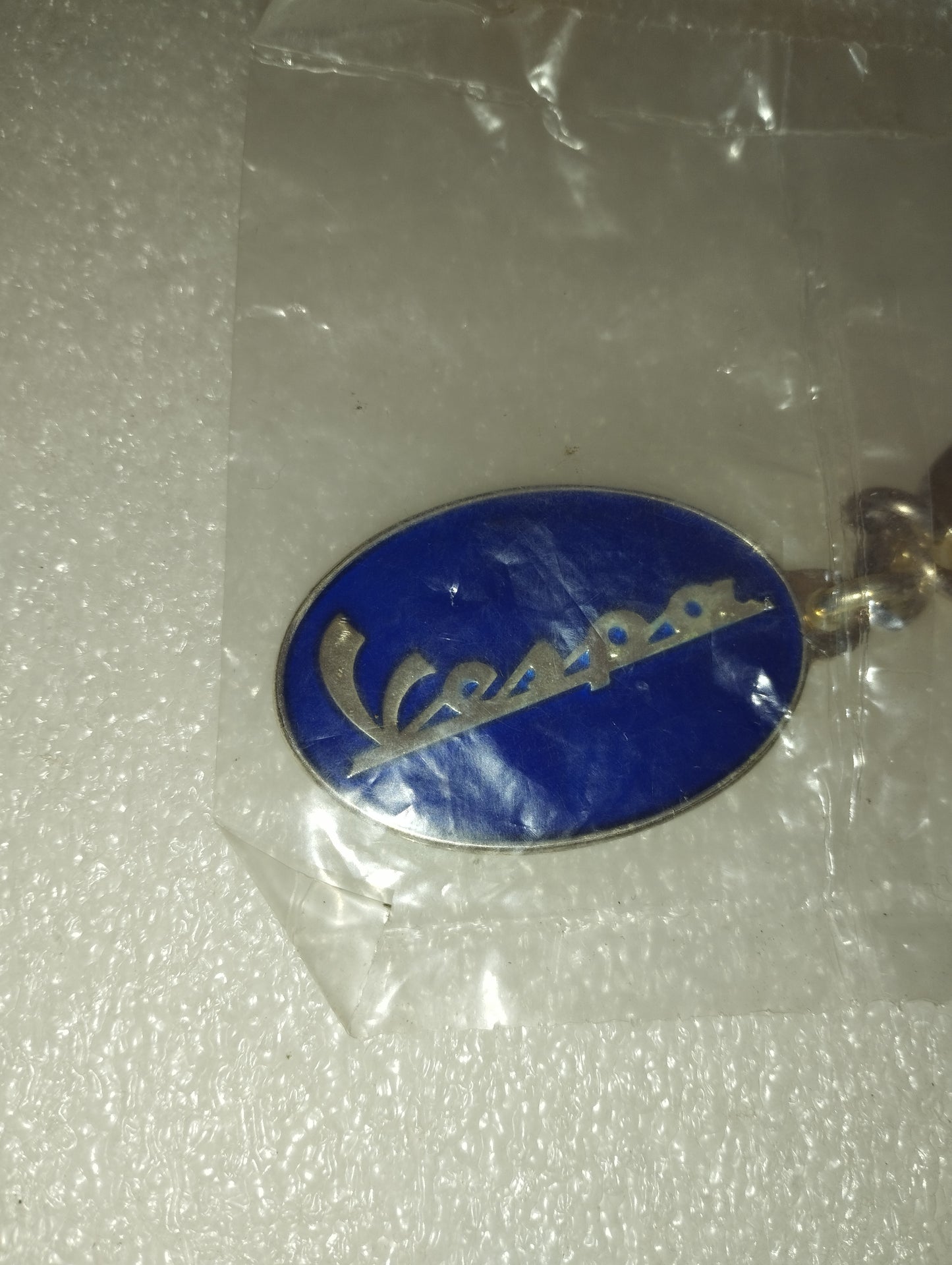 Portachiavi Vespa In Metallo Smaltato
Vintage