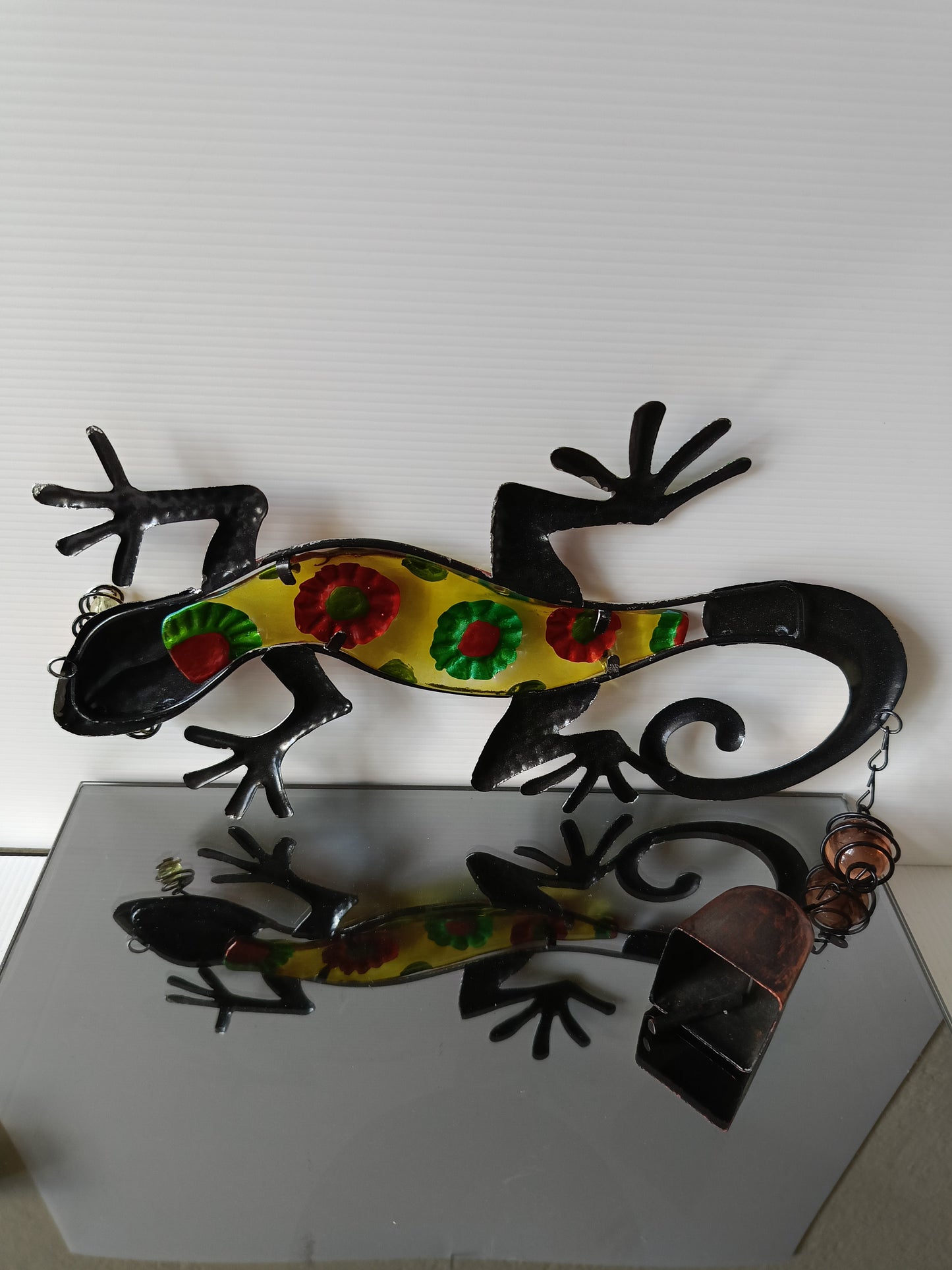 Geco Decorativo In Metallo E Vetro
Lunghezza geco 29 cm circa