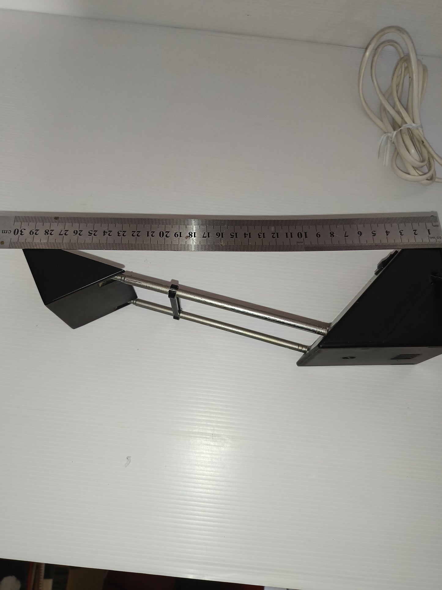 2 Lampade Design TL-101 Vintage da Restaurare