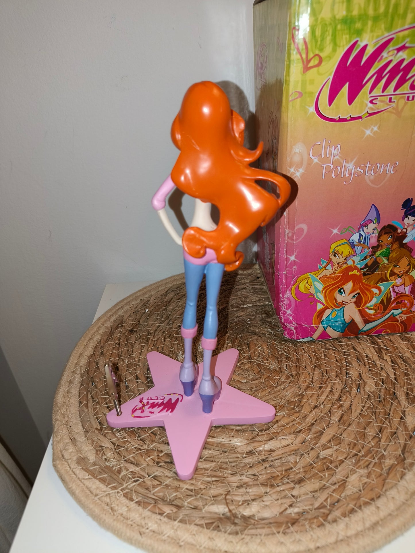 Statuina Winx Bloom in resina, LEGGI