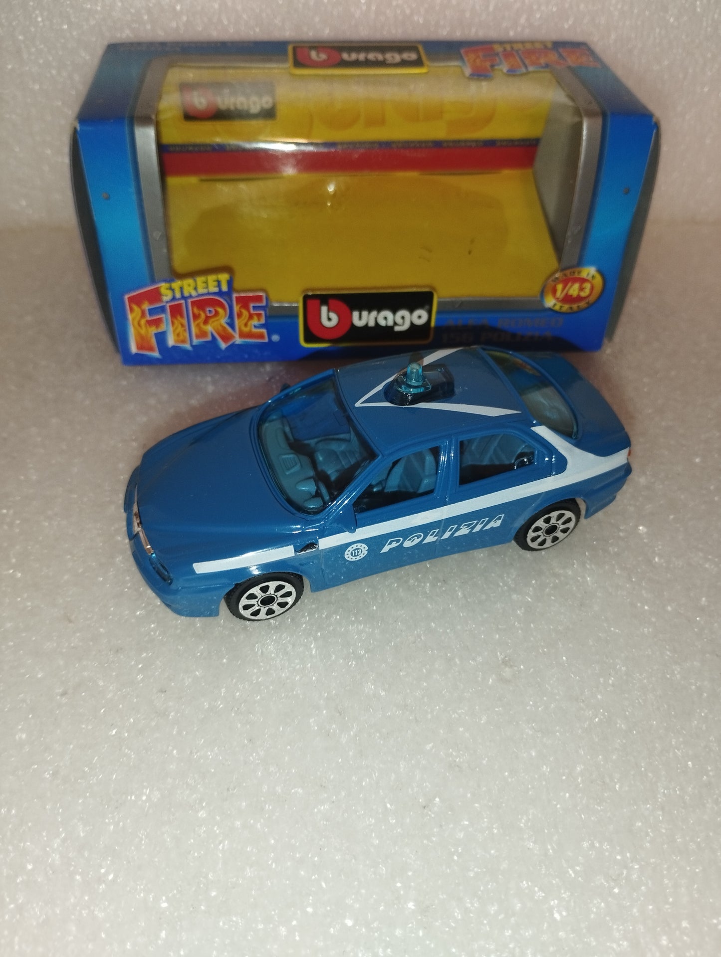 Alfa Romeo 156 Polizia Bburago
Scala 1:43
Serie Street Fire