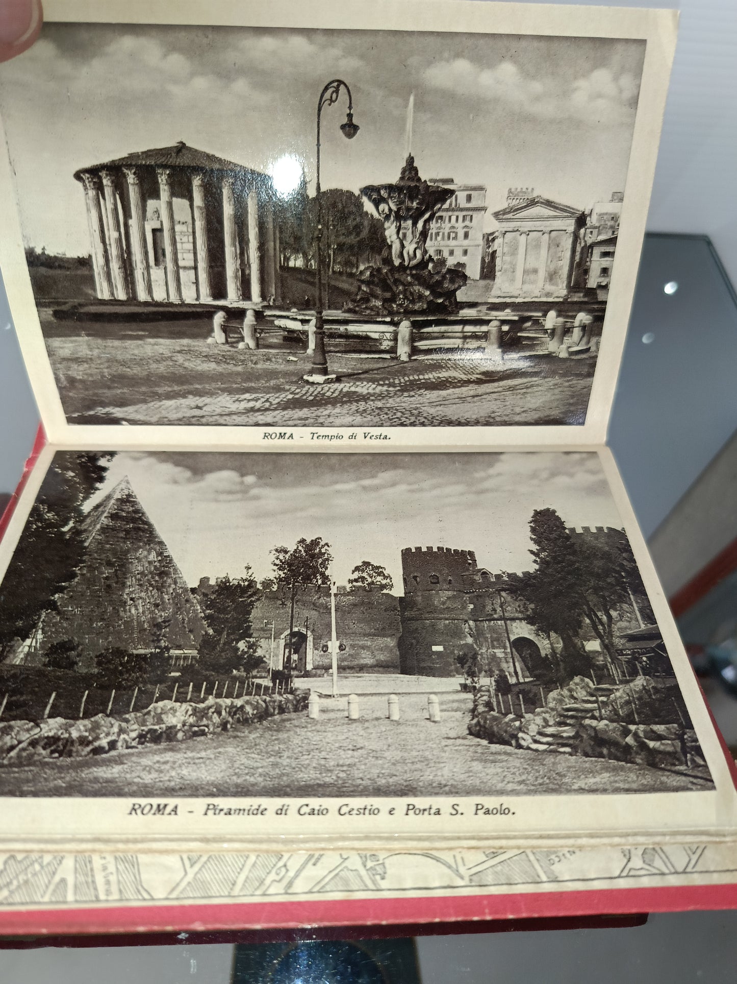 Antico Souvenir Ricordo Di Roma 32 Vedute
Parte II