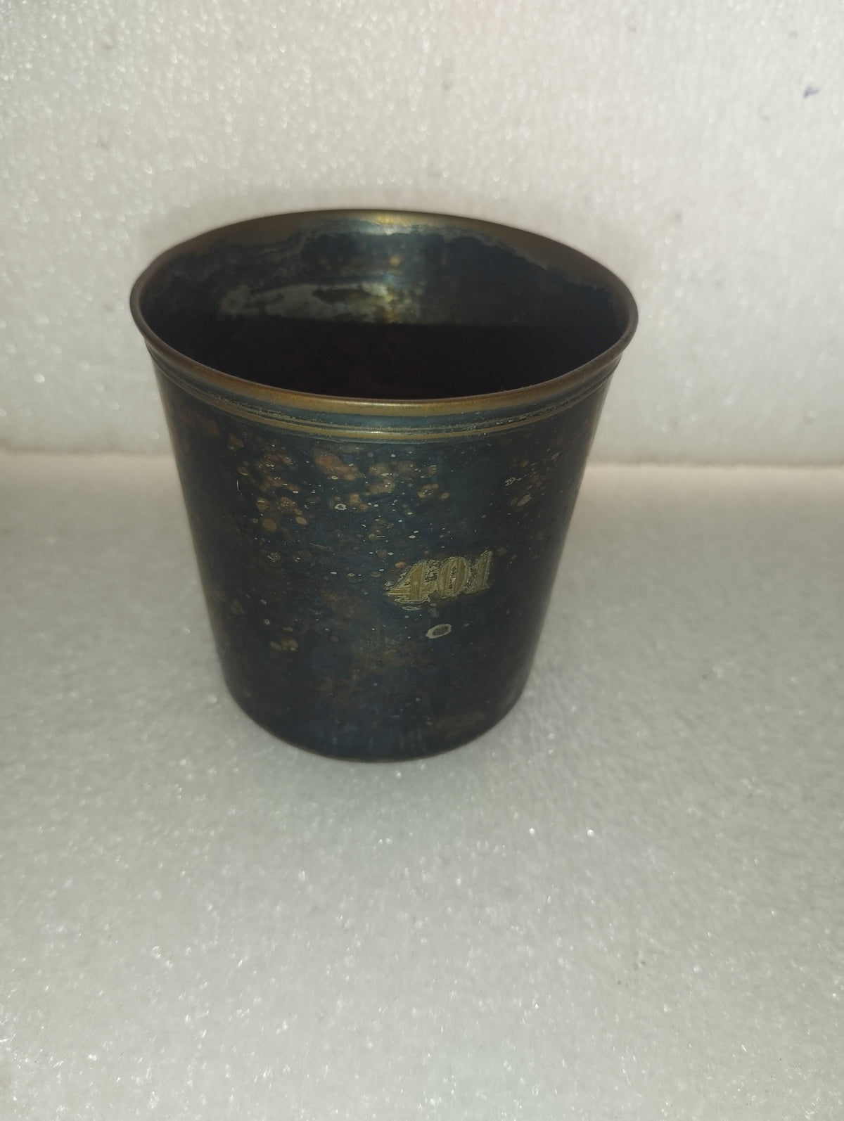 Antico bicchiere in metallo con patina
Christofle