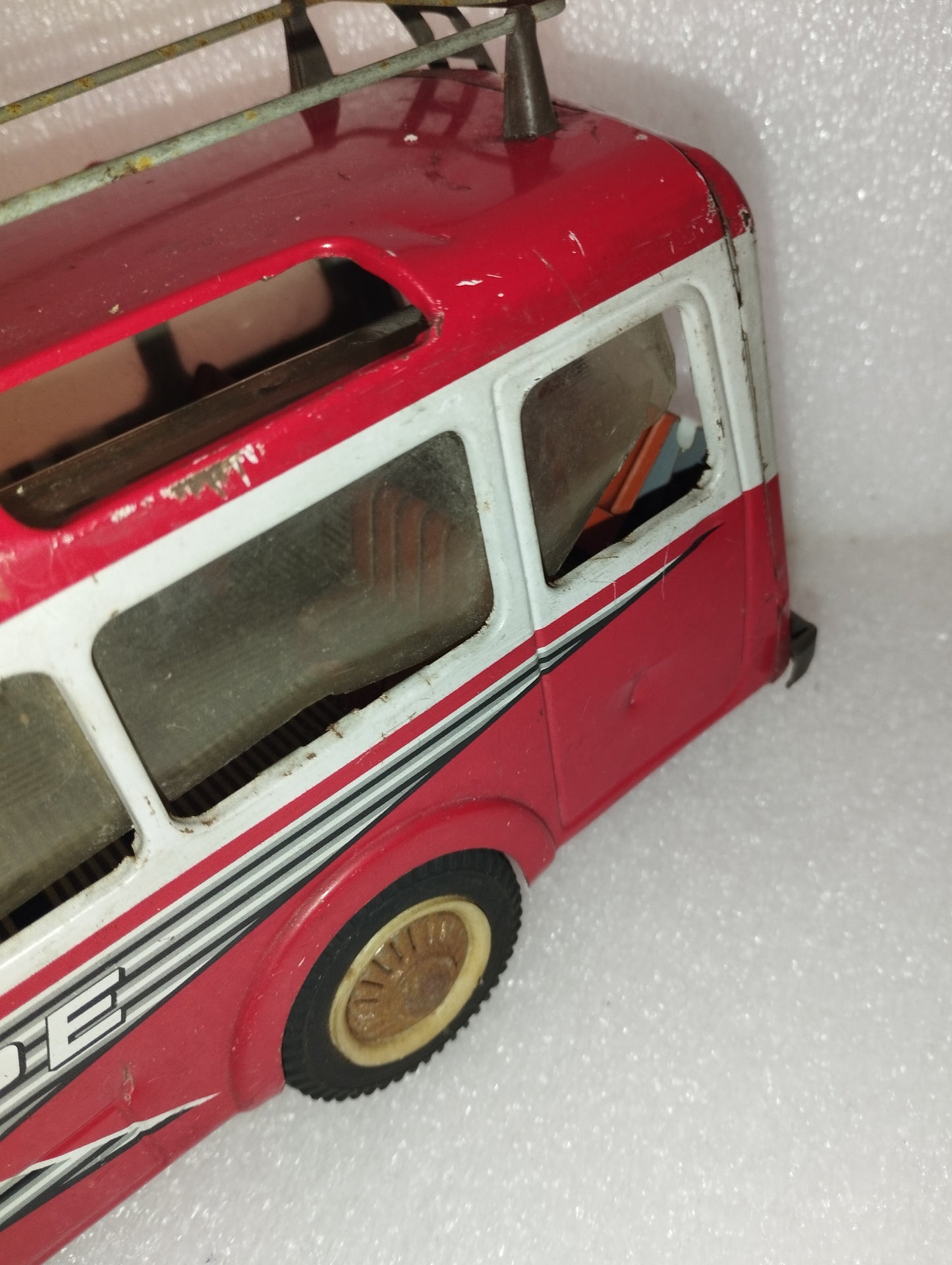 Transeurope Joustra In Latta A Frizione Vintage
Made in Francia