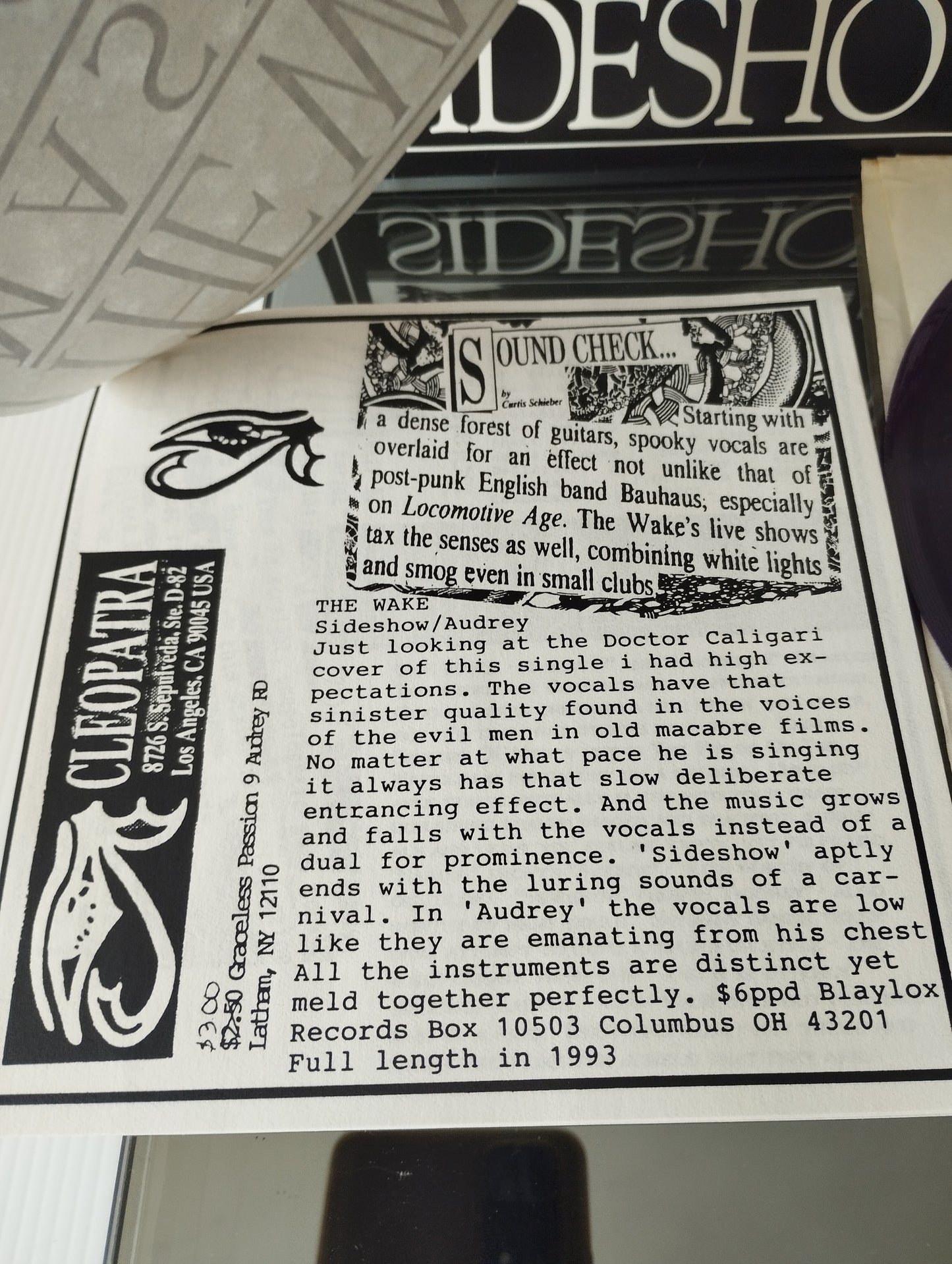 Sideshow The Wake 45 Giri
Vinile colorato  Purple