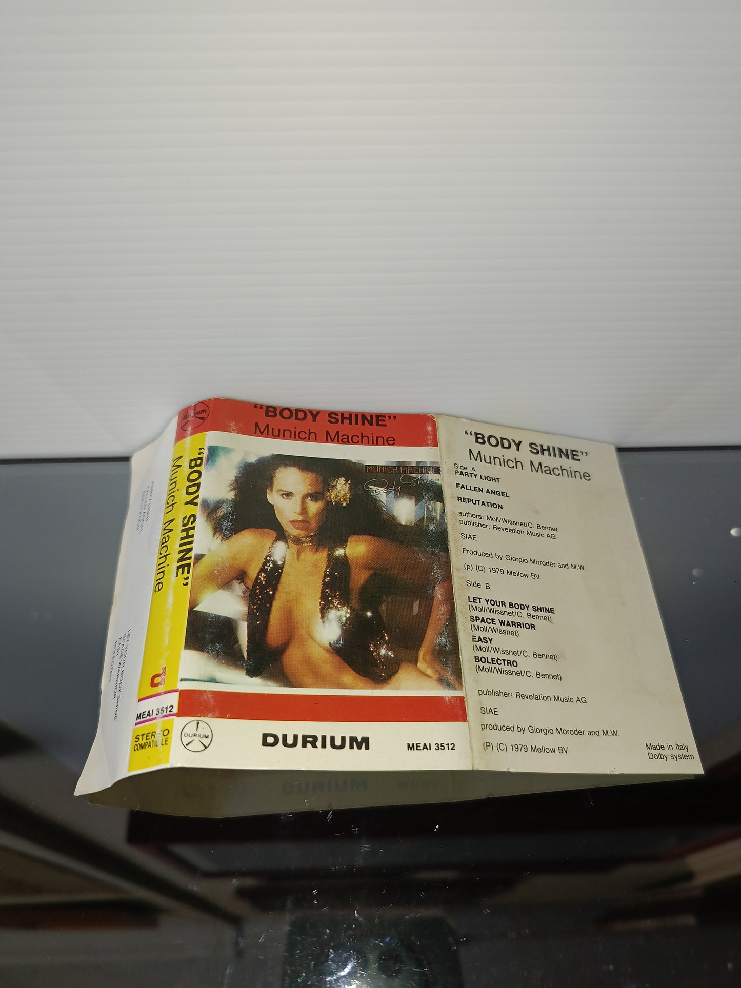 Body Shine Munich Machine Musicassetta

Edita nel 1979 da Durium Cod.MEAI 3512