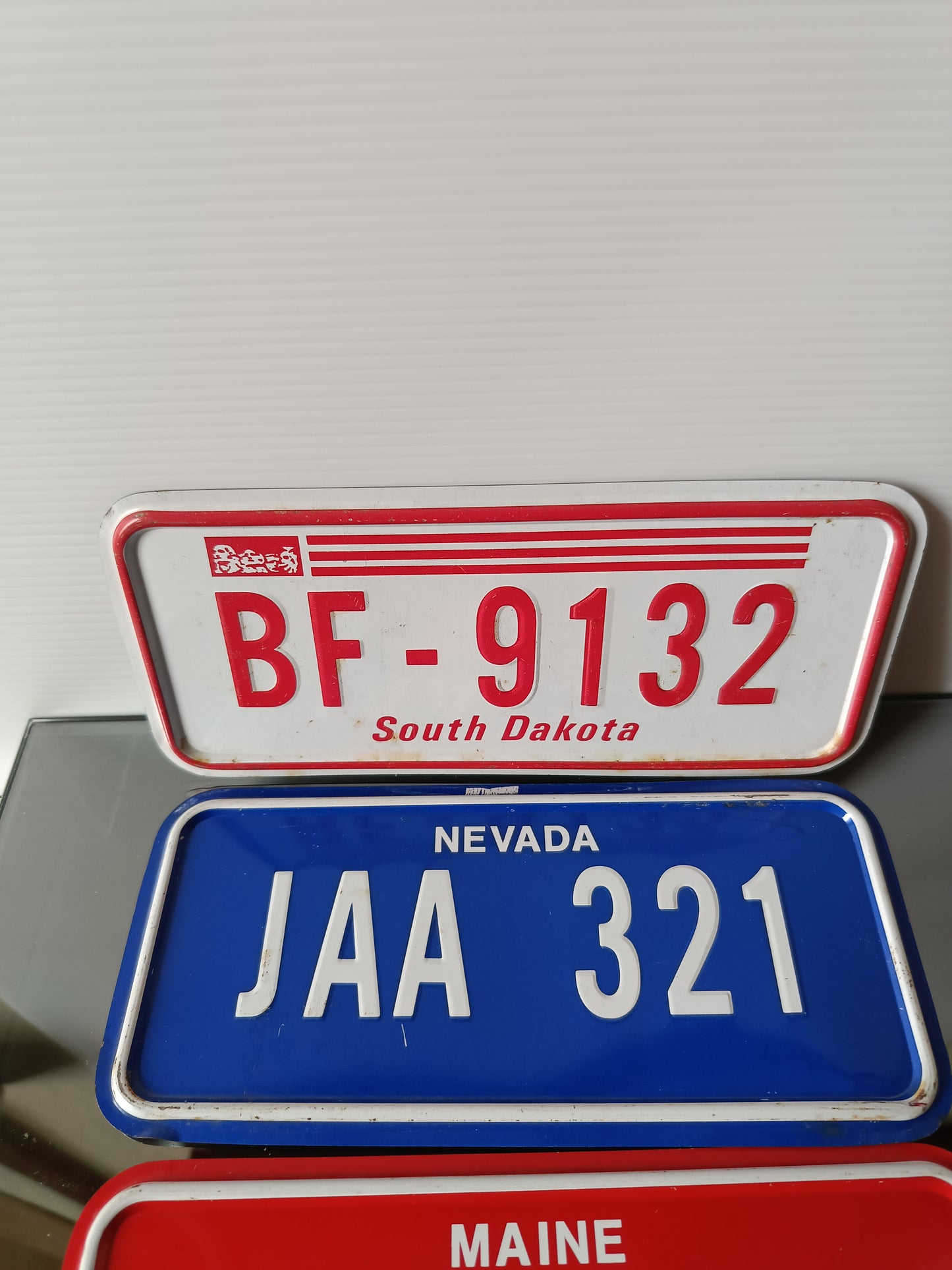 3 Targhette In Metallo
Riproduzioni
Misure 18,5 x 8,5 cm