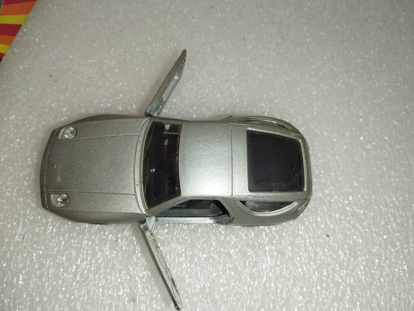 Porsche 928
Prodotta da Solido cod.n.1336
Metal Scala 1:43