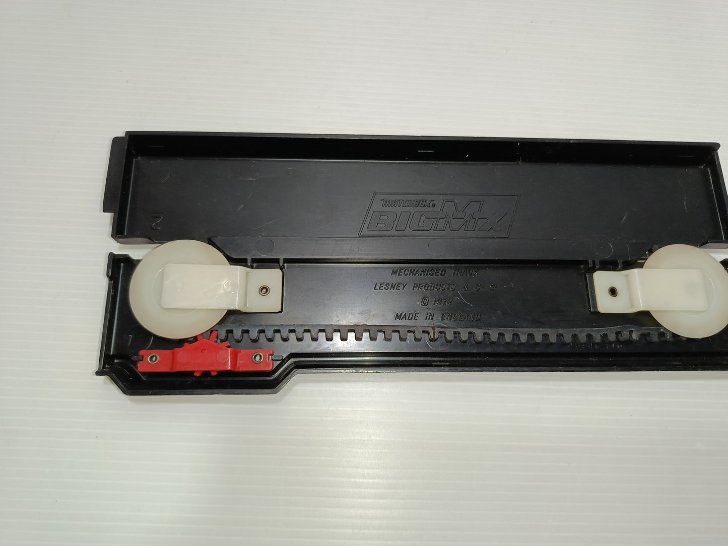 Matchbox Big MX
2 parti Pedana Di Lancio Originali
Made in England