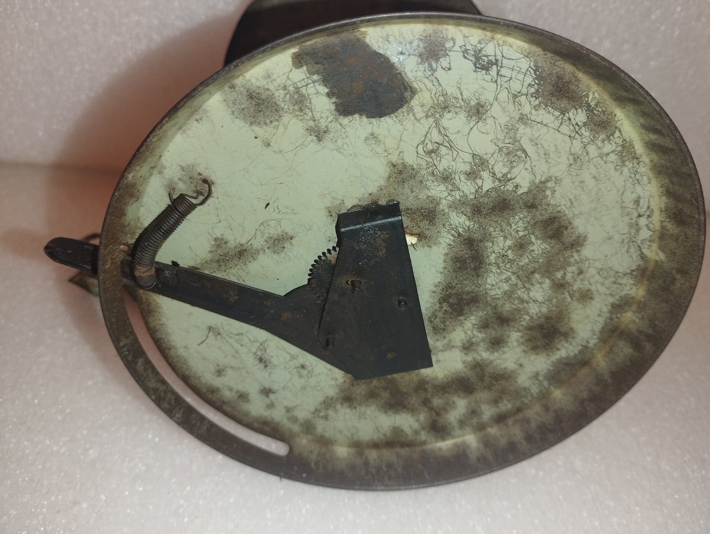 BELL Giostra In Latta
Anni 50
Made in Italy
Da Restaurare