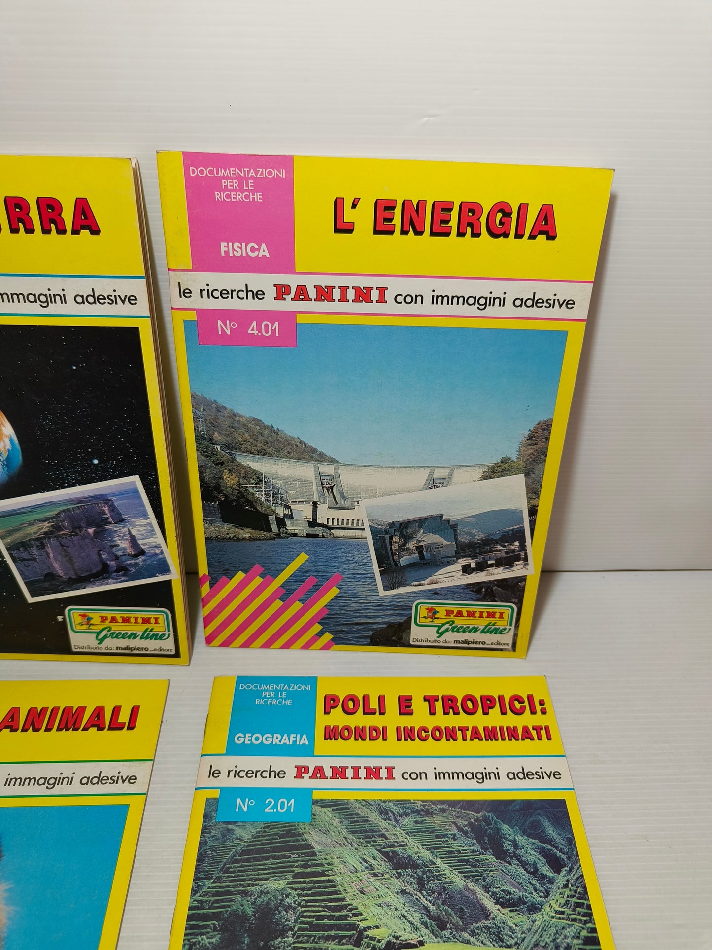 Lotto Le ricerche Panini con immagini adesive, anni 80