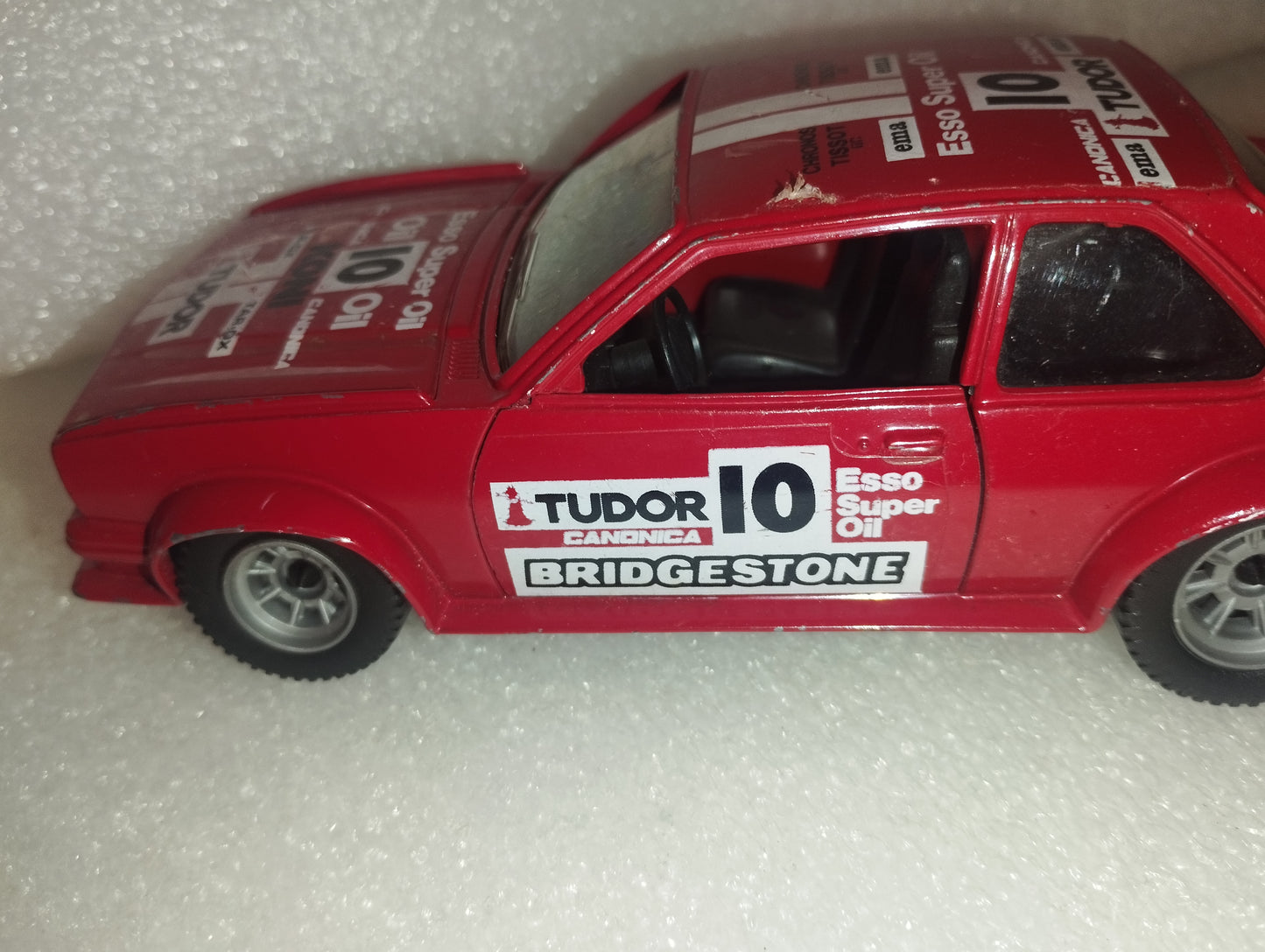 Opel Ascona 400
Polistil 1:24 LEGGI DESCRIZIONE