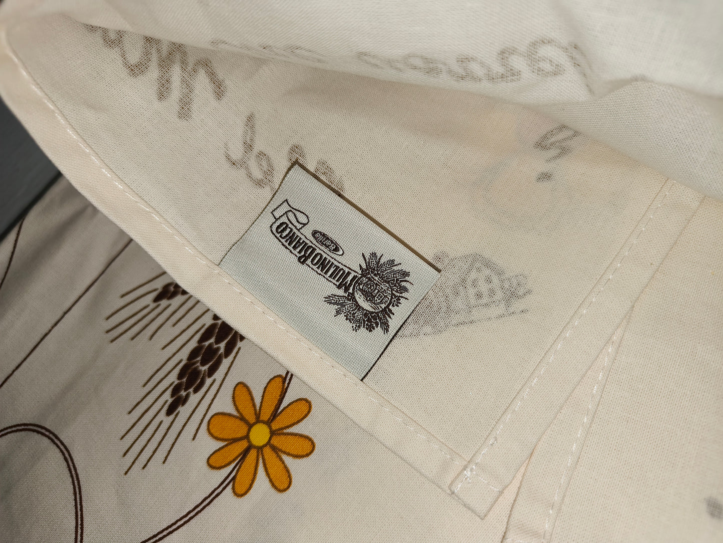 Tovaglia/runner + tovaglioli Mulino Bianco 2007, LEGGI