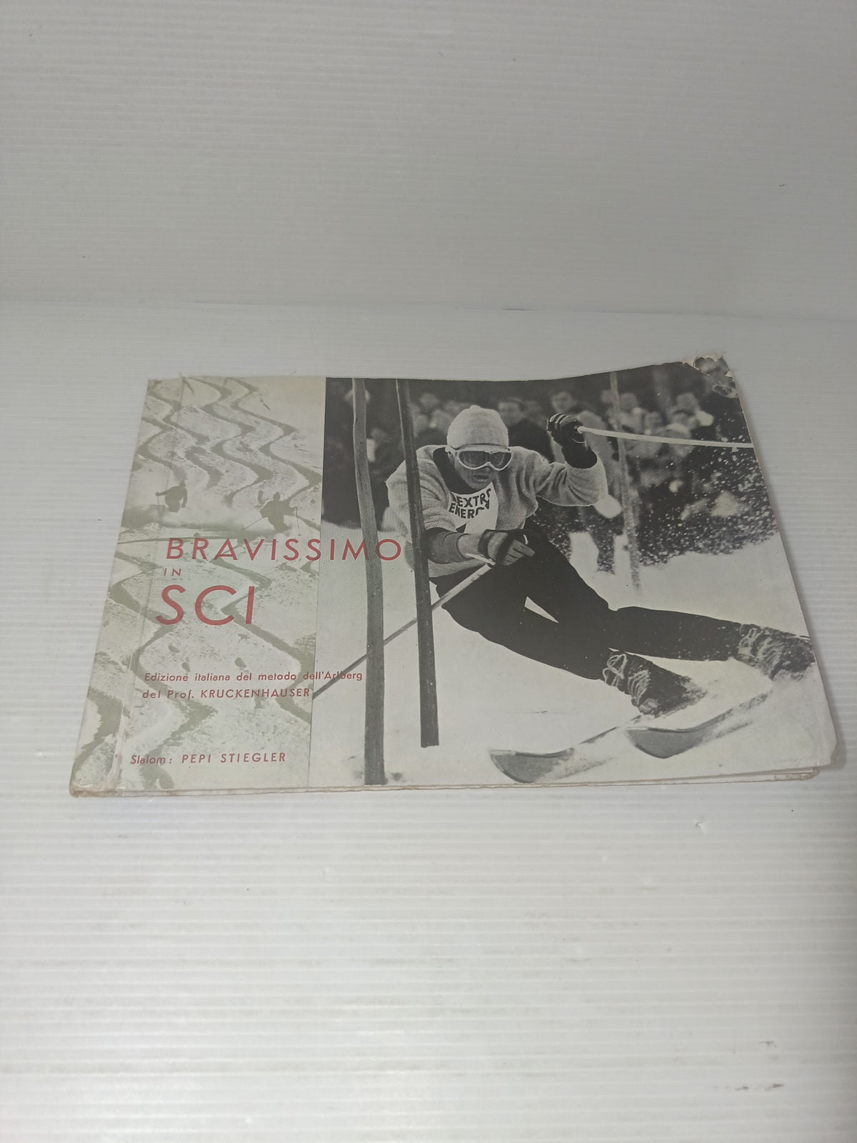 Bravissimo In Sci Prof.Kruckenhauser

Edito nel 1961 da Sportnova

Edizione Aggiornata