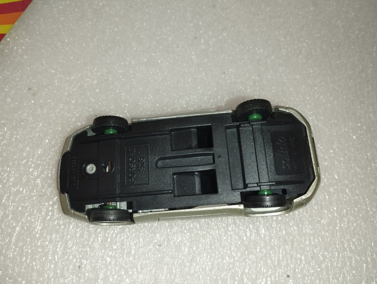 Porsche 928
Prodotta da Solido cod.n.1336
Metal Scala 1:43