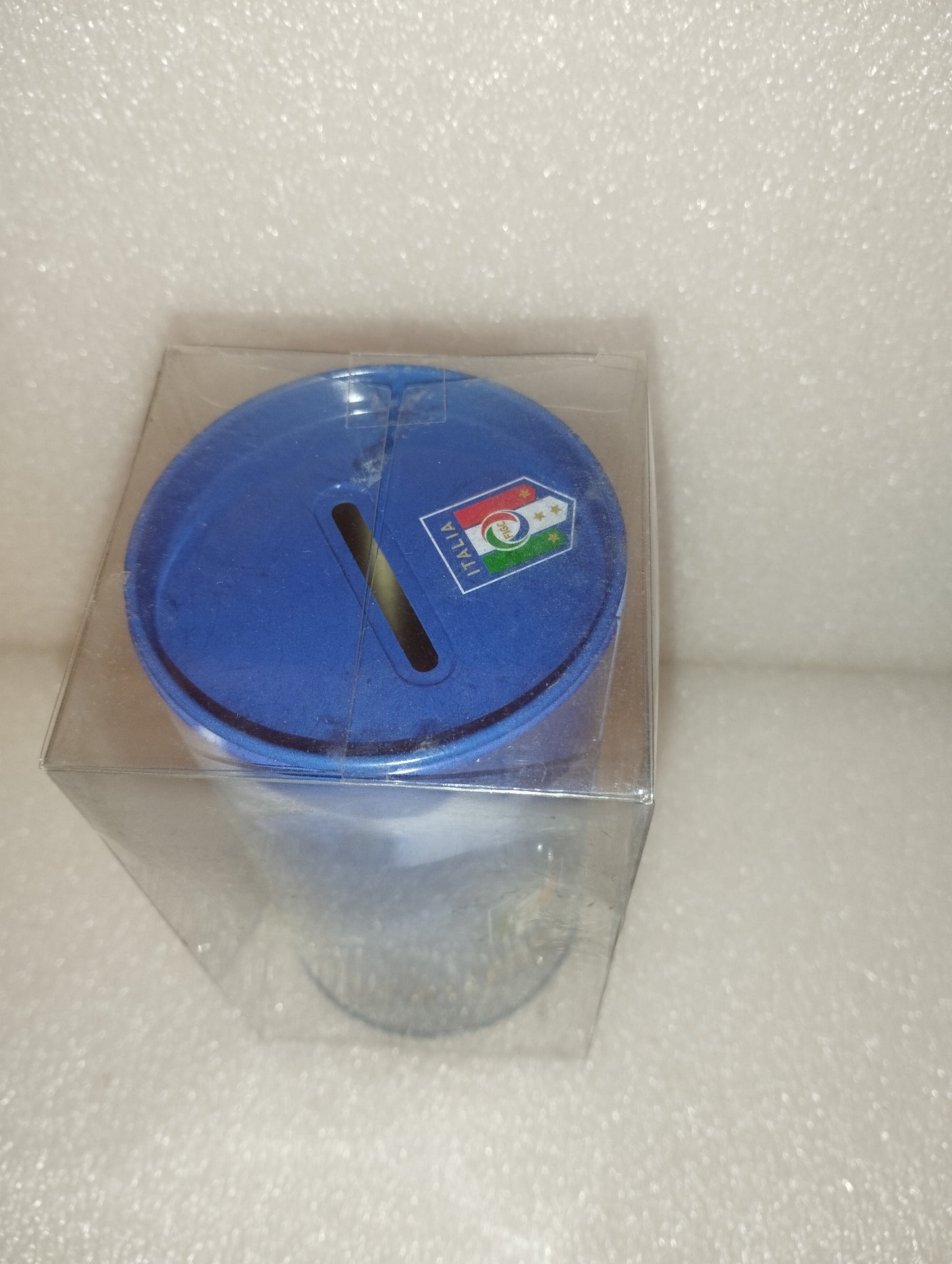 Salvadanaio FICG Forza Azzurri In Latta
Prodotto da Giemme Torino
Su licenza FICG