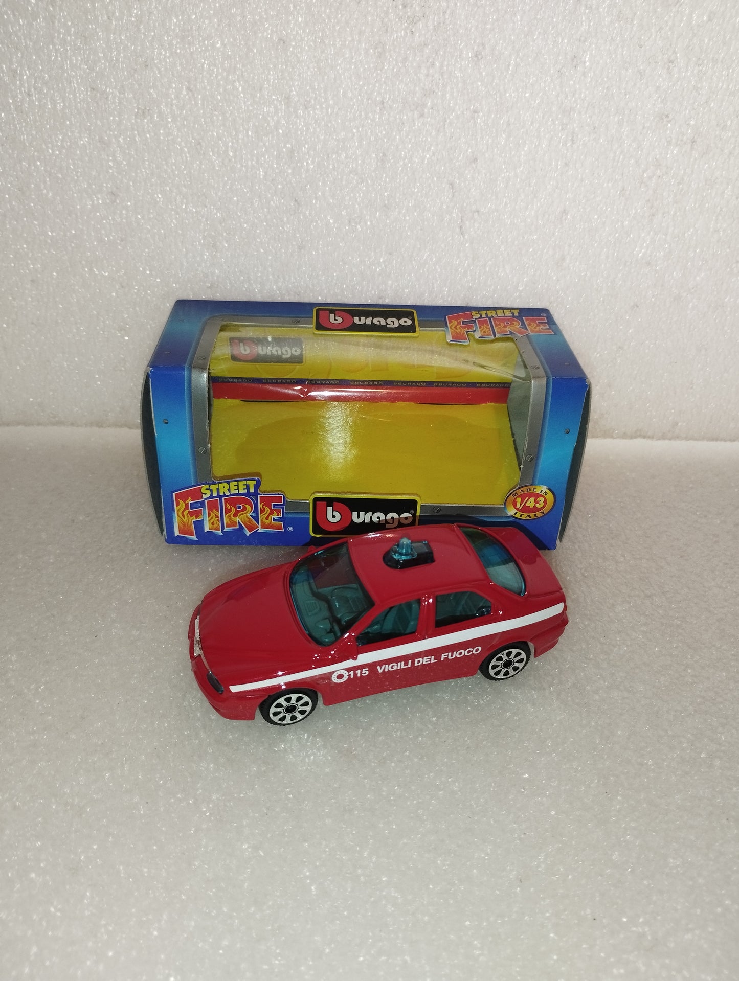 Alfa Romeo 156 Vigili del fuoco Bburago
Scala 1:43