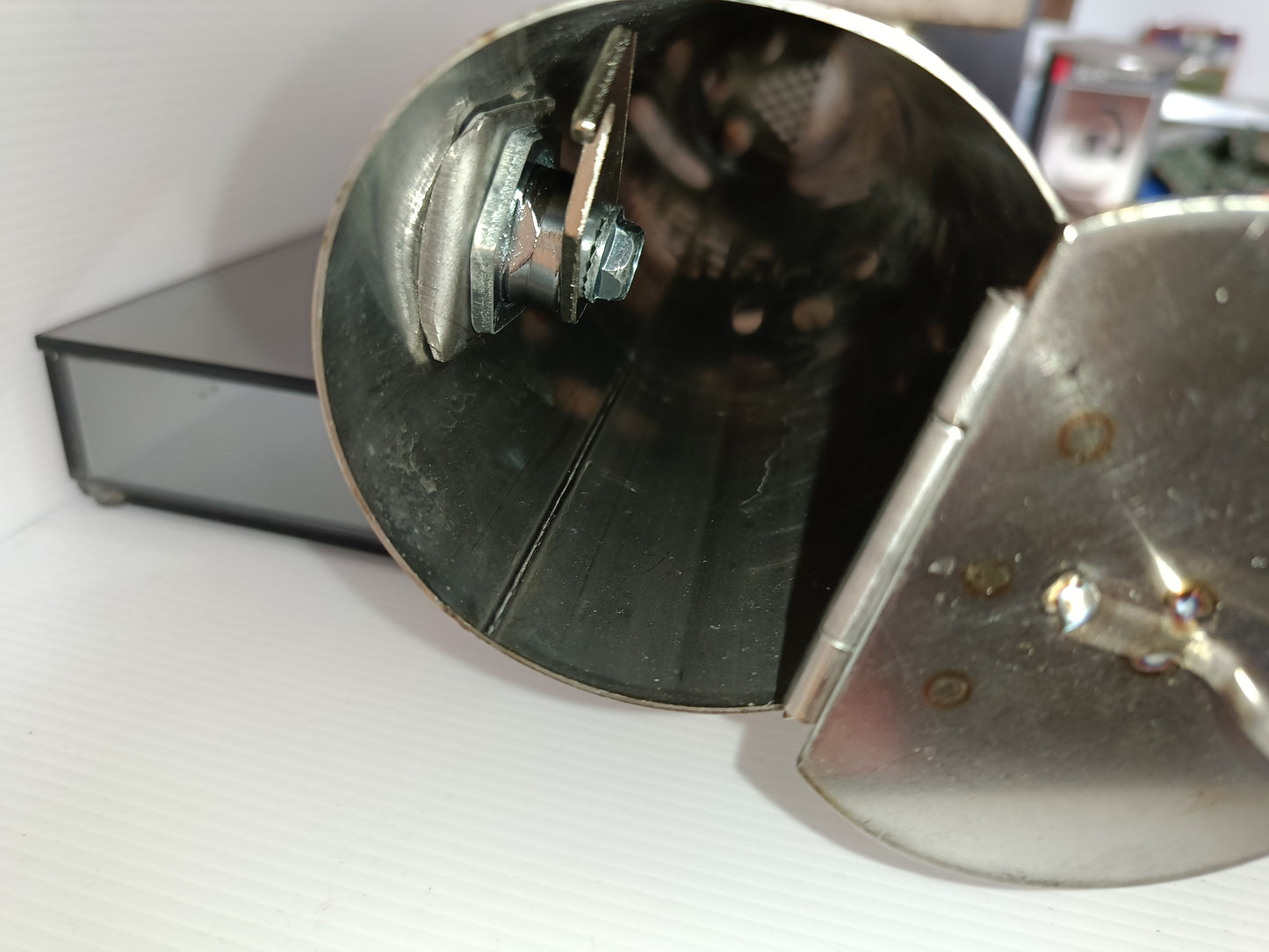 Posacenere Da Appendere In Metallo