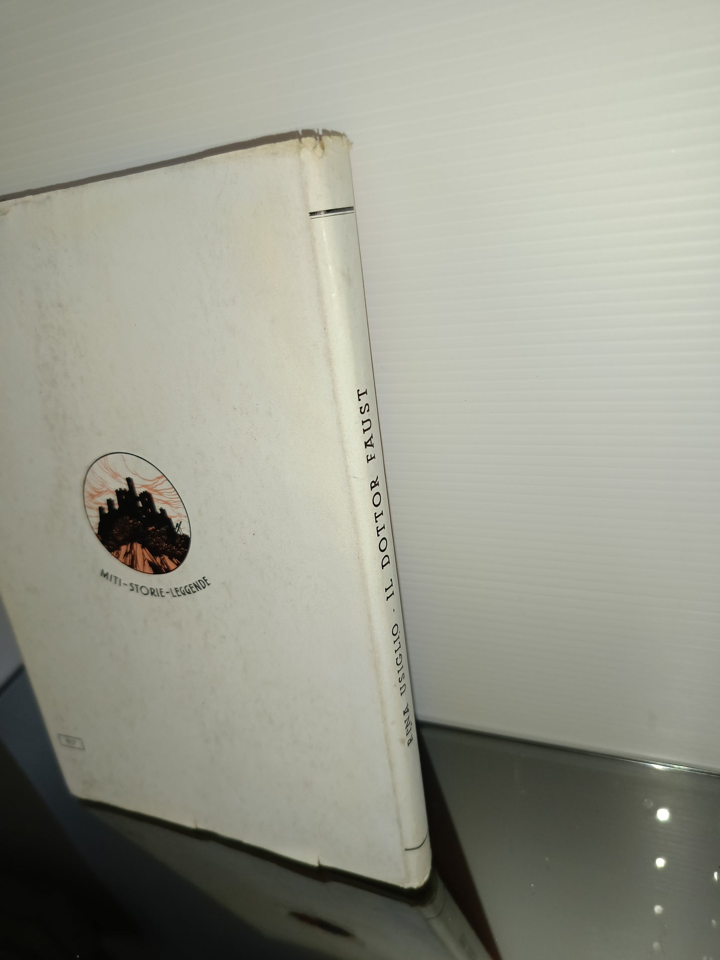 Il Dottor Faust Rina Usiglio
Decorato da Carlo Nicco
Edito nel 1954 da Paravia