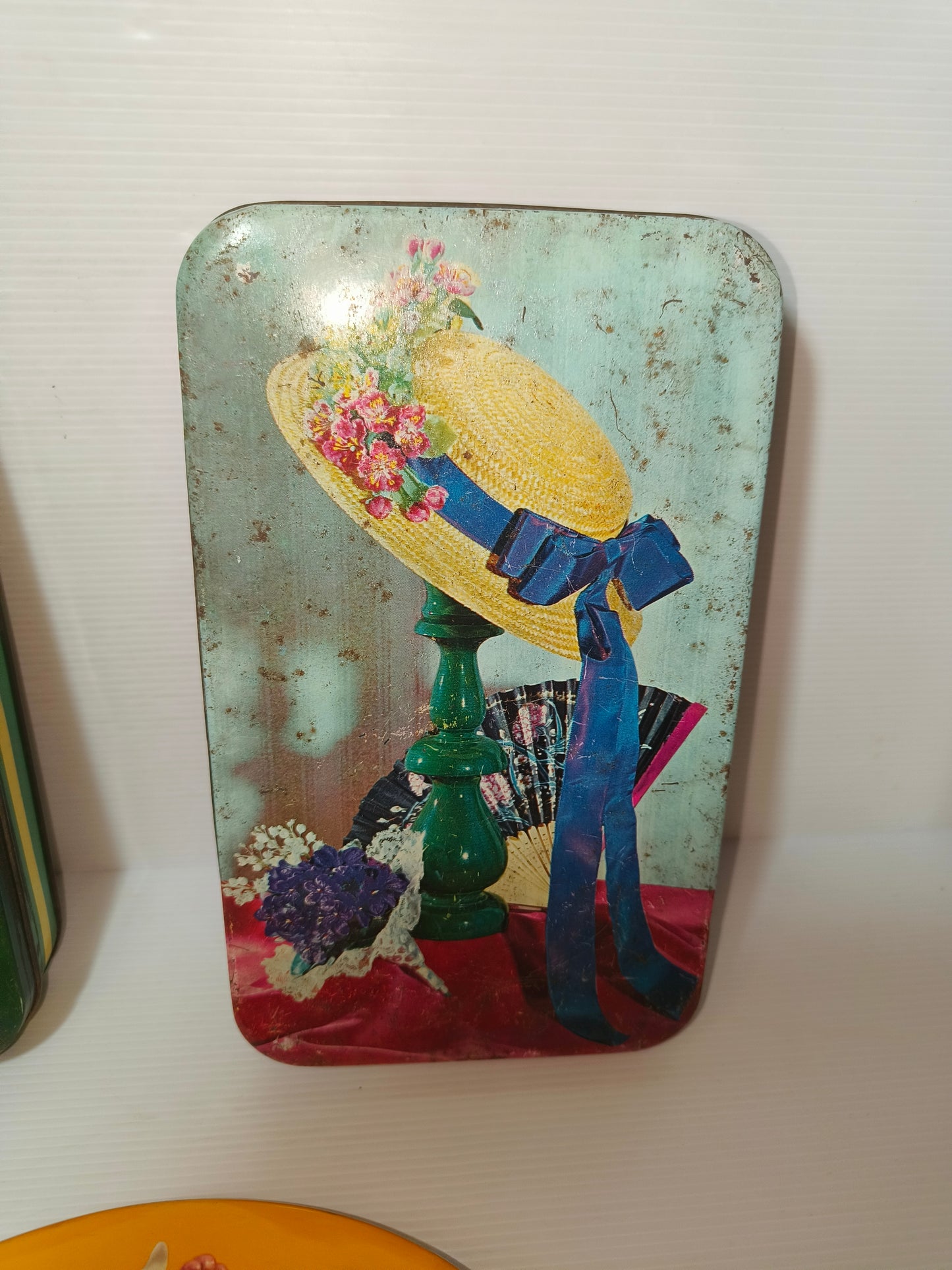 Scatole latta vintage soggetto fiori