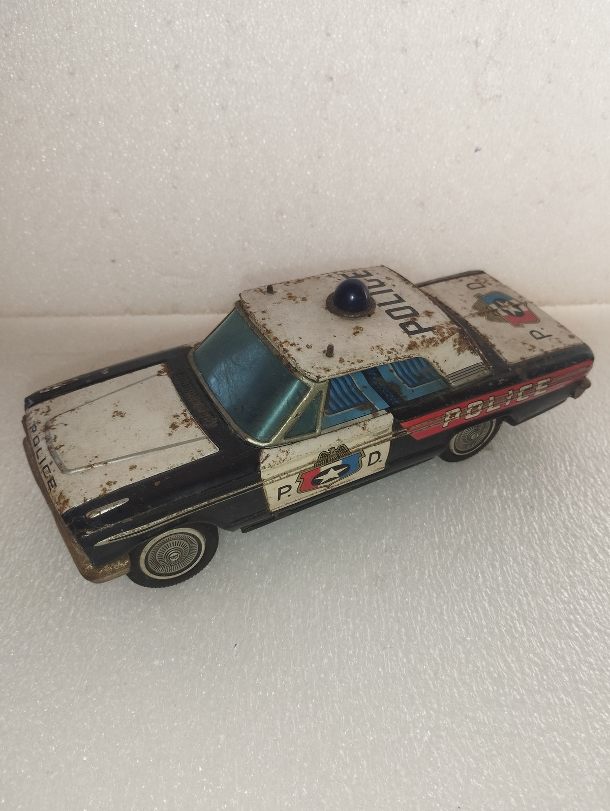 Auto in latta Police Ford in latta
Bandai
Made in Japan
Anni60/70 da restaurare