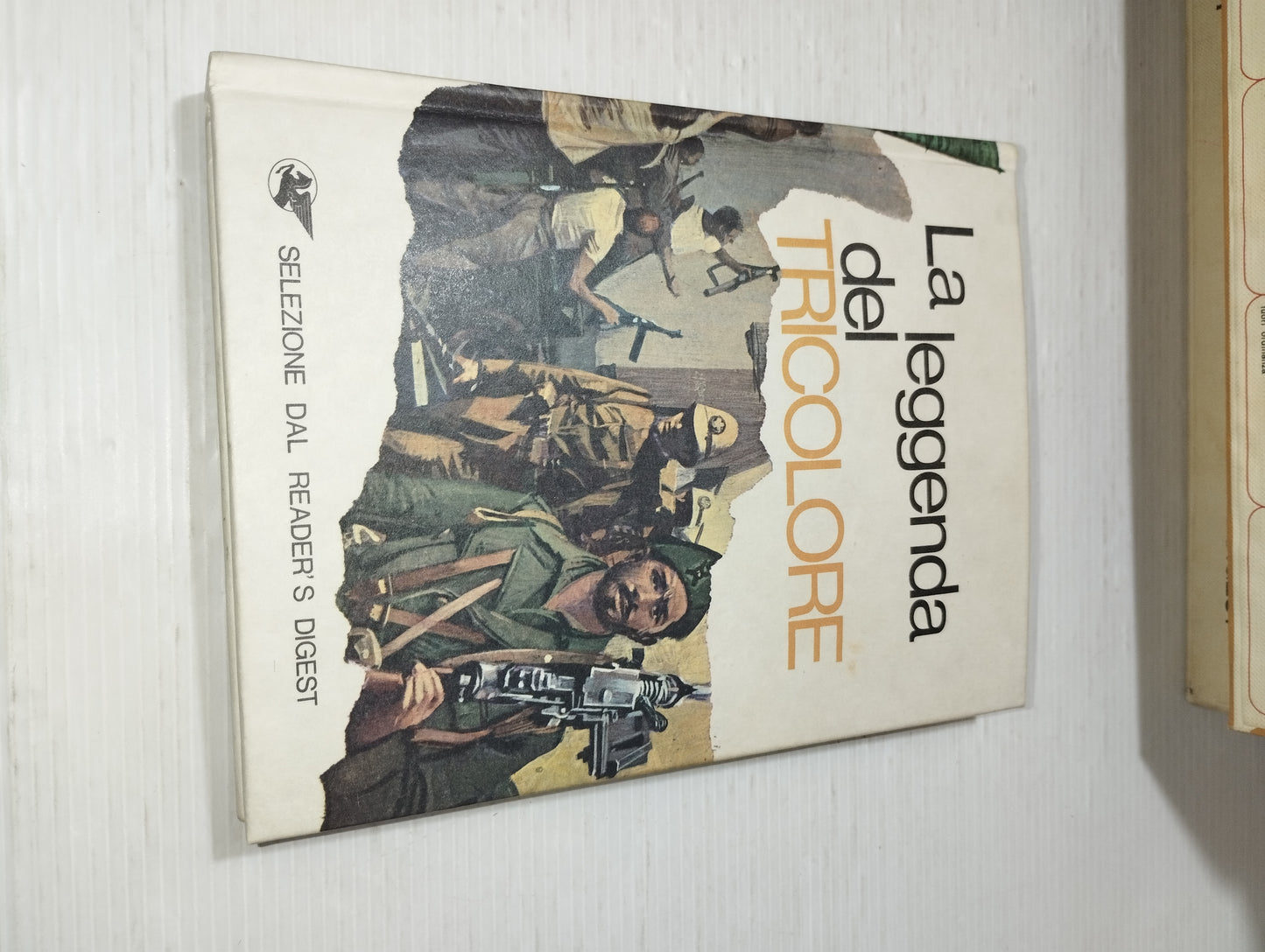La Leggenda Del Tricolore Cofanetto
Edito nel 1970 da Selezione dal Reader's Digest