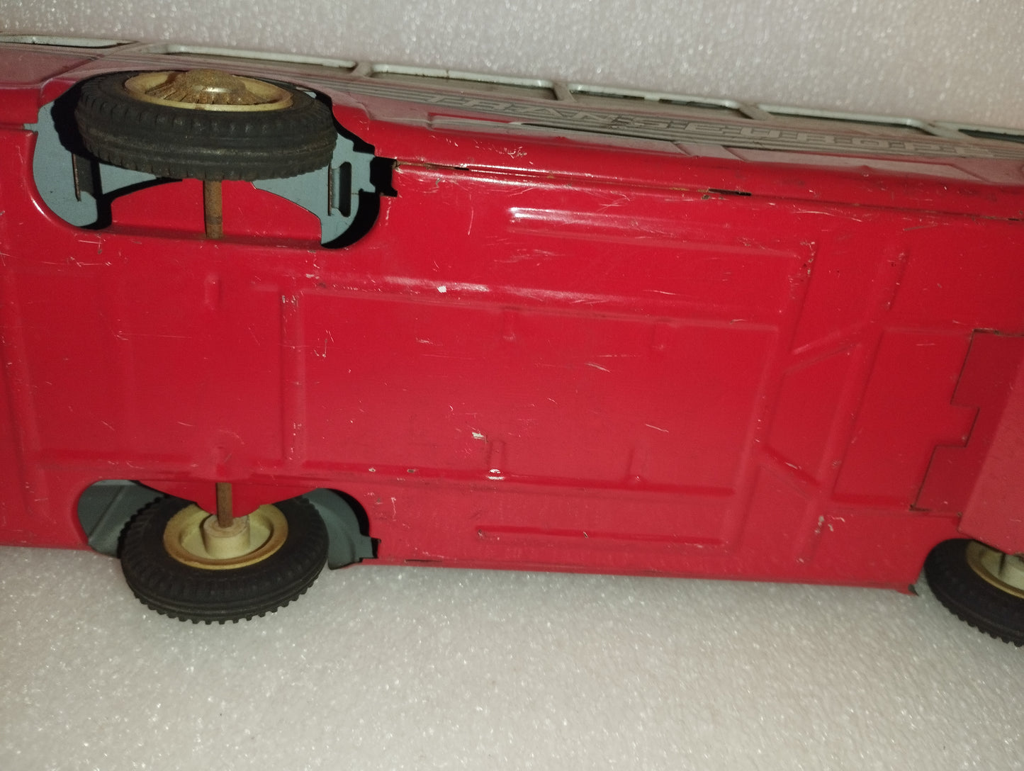 Transeurope Joustra In Latta A Frizione Vintage
Made in Francia