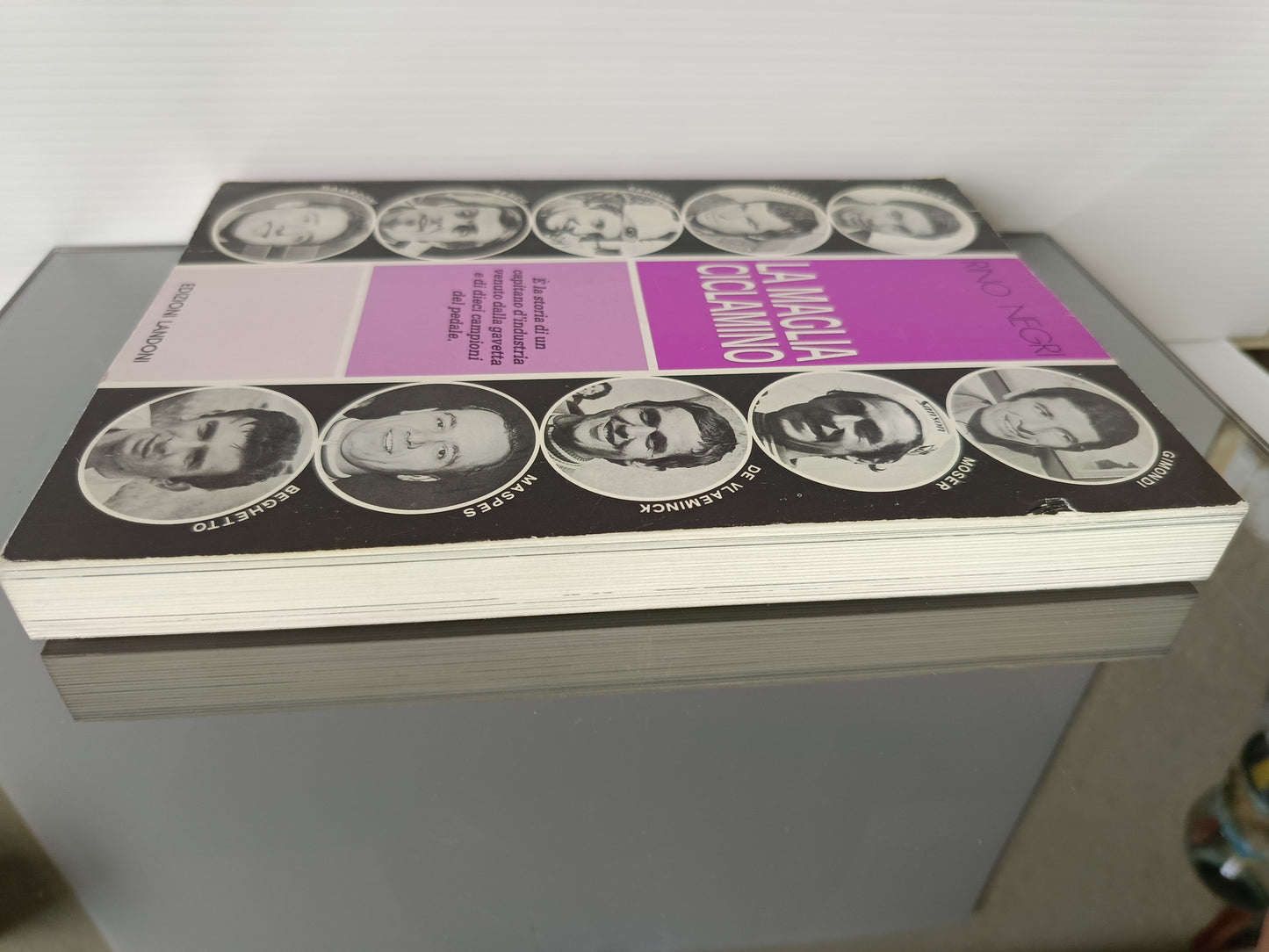 La Maglia Ciclamino Rino Negri Edito nel 1981 da Ediz.Landoni