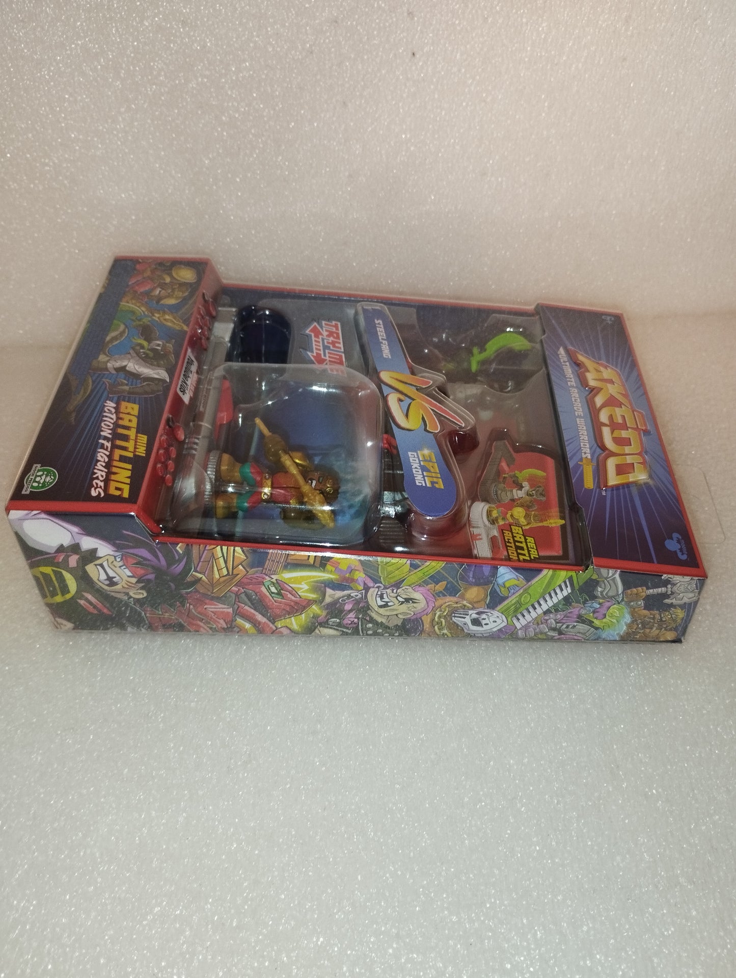 Akedo Steelfang vs Epic Gokong Giochi Preziosi